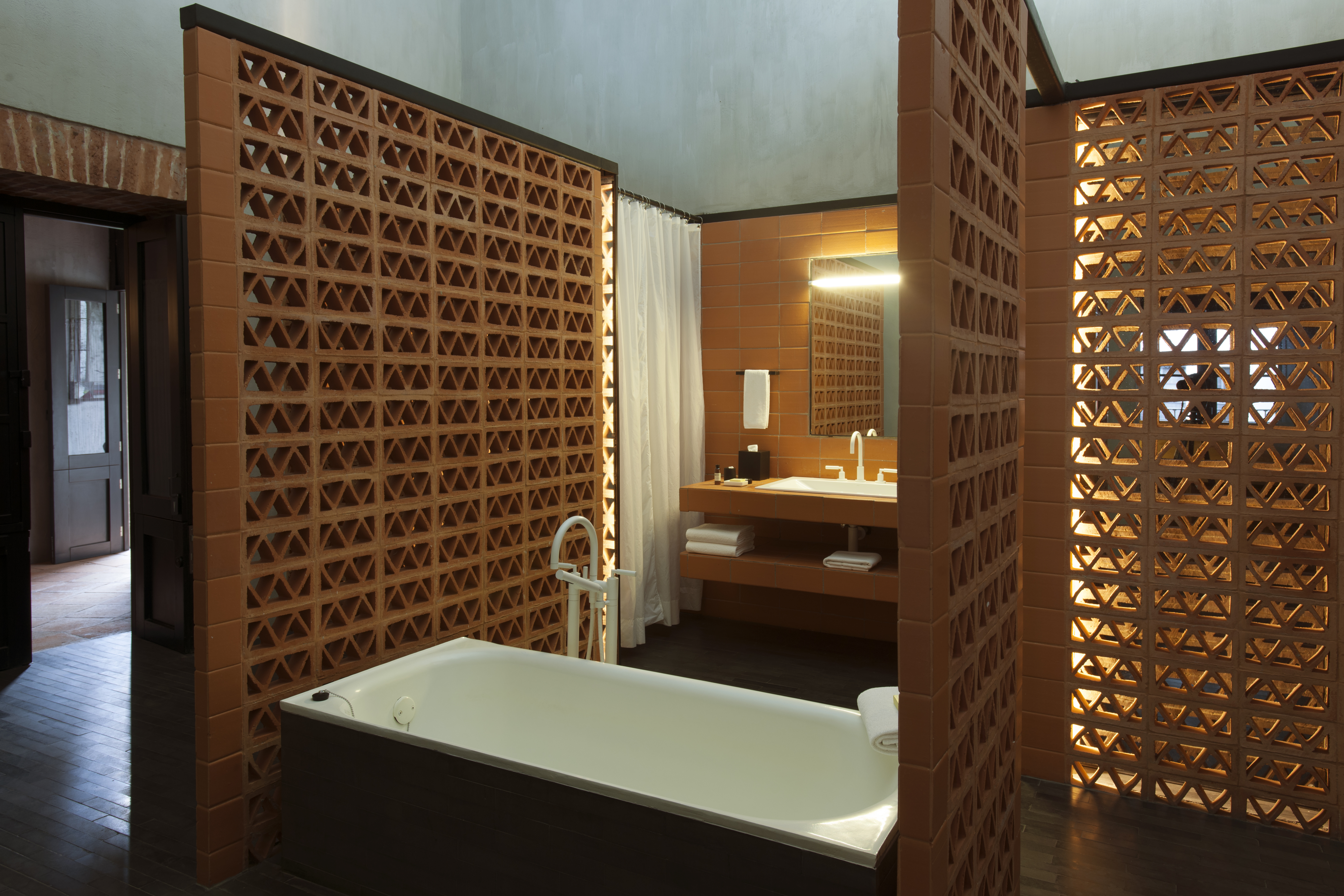 Junior Suite King Size Bed