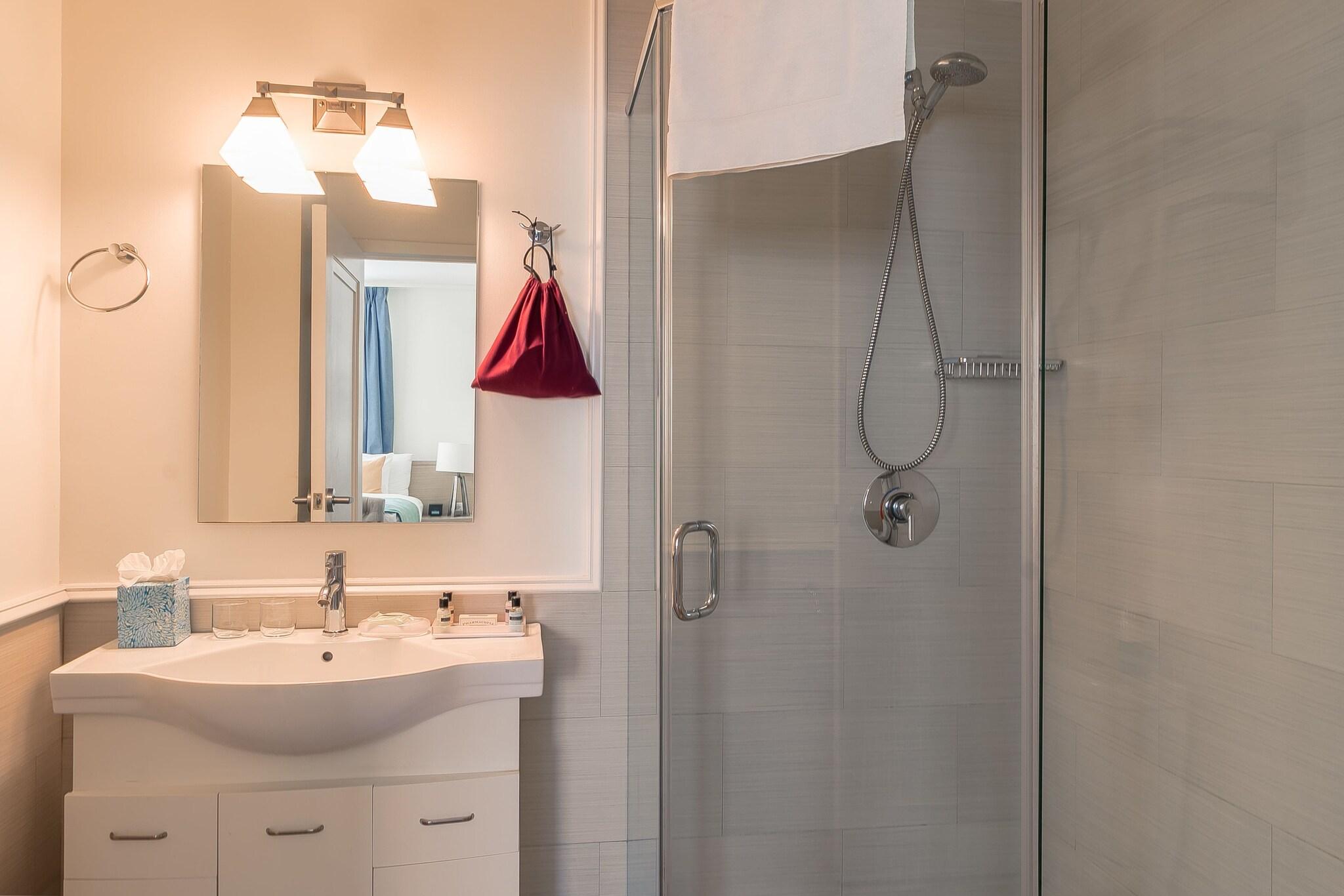 Double Deluxe King Bed