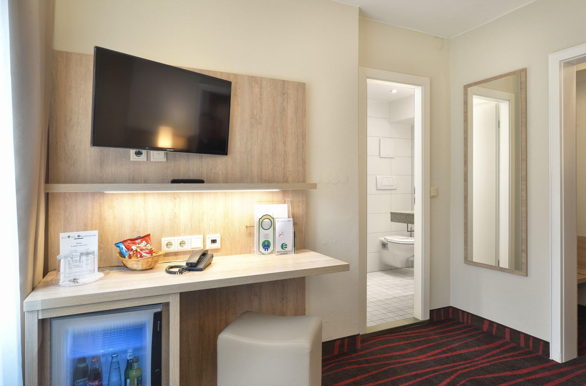 Single No Air Conditioning