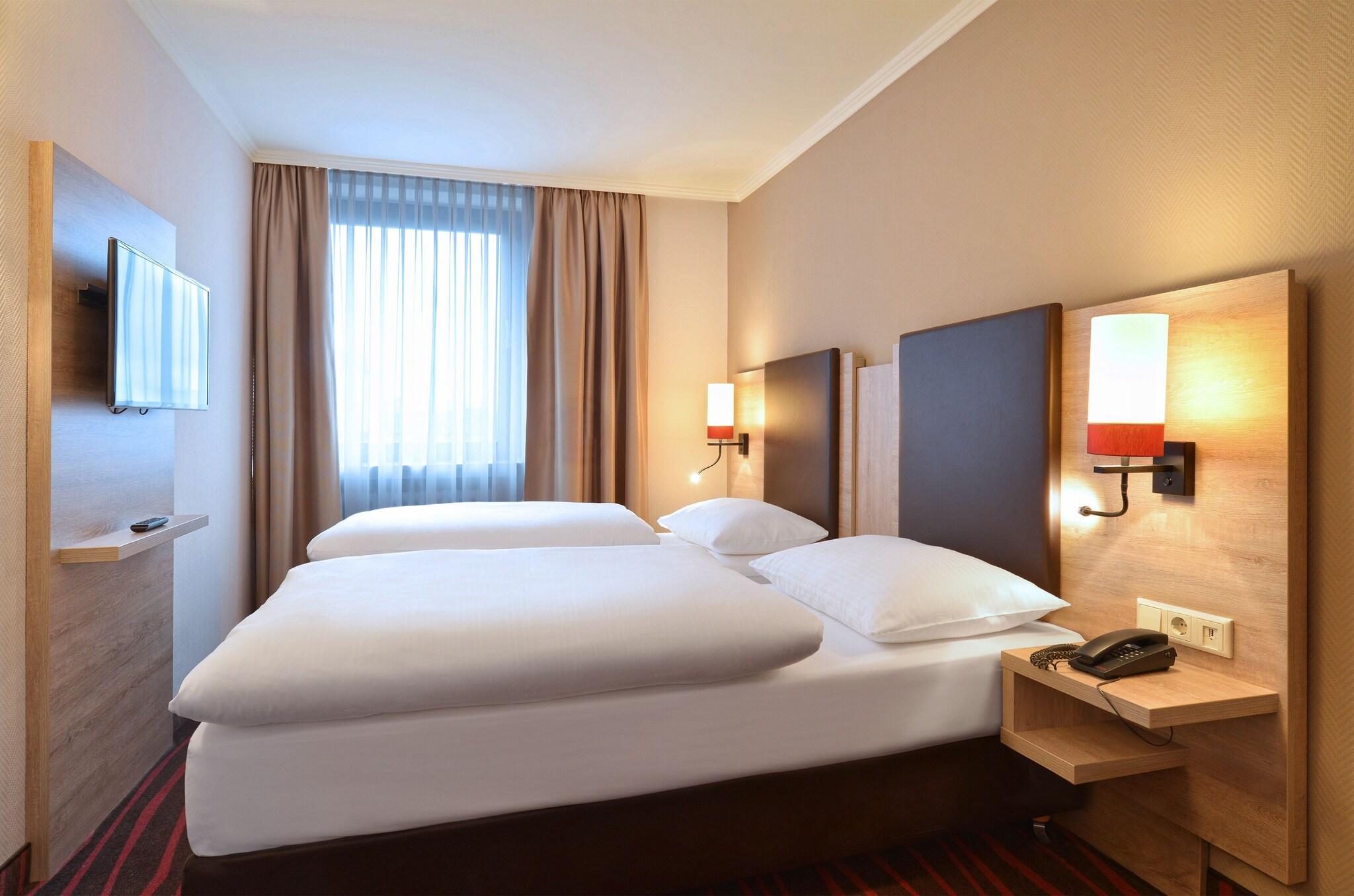 Double or Twin No Air Conditioning