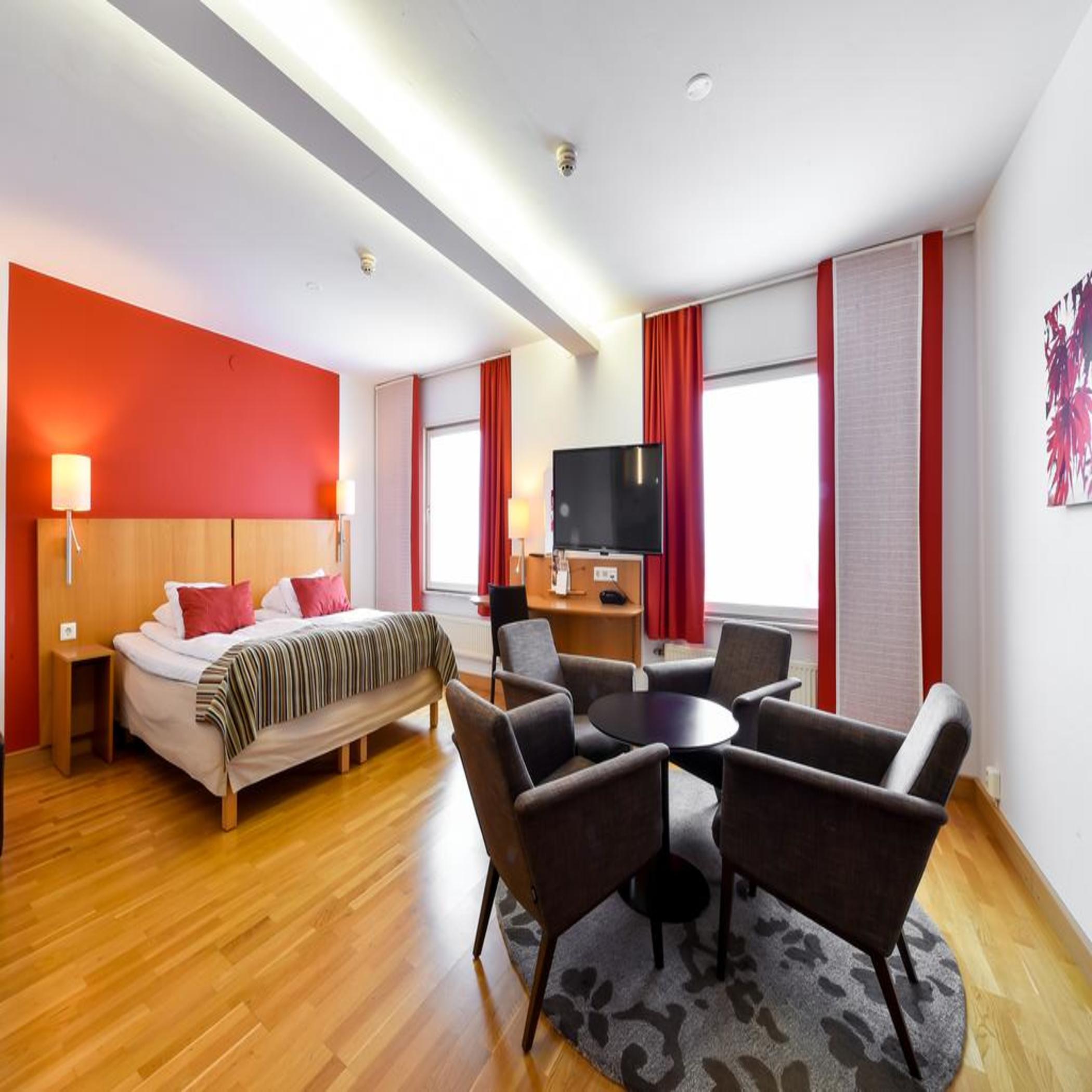 Double Single Superior King Bed