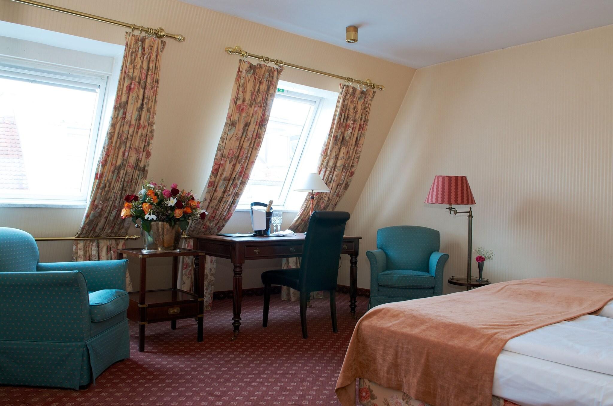 Junior Suite with Double Bed
