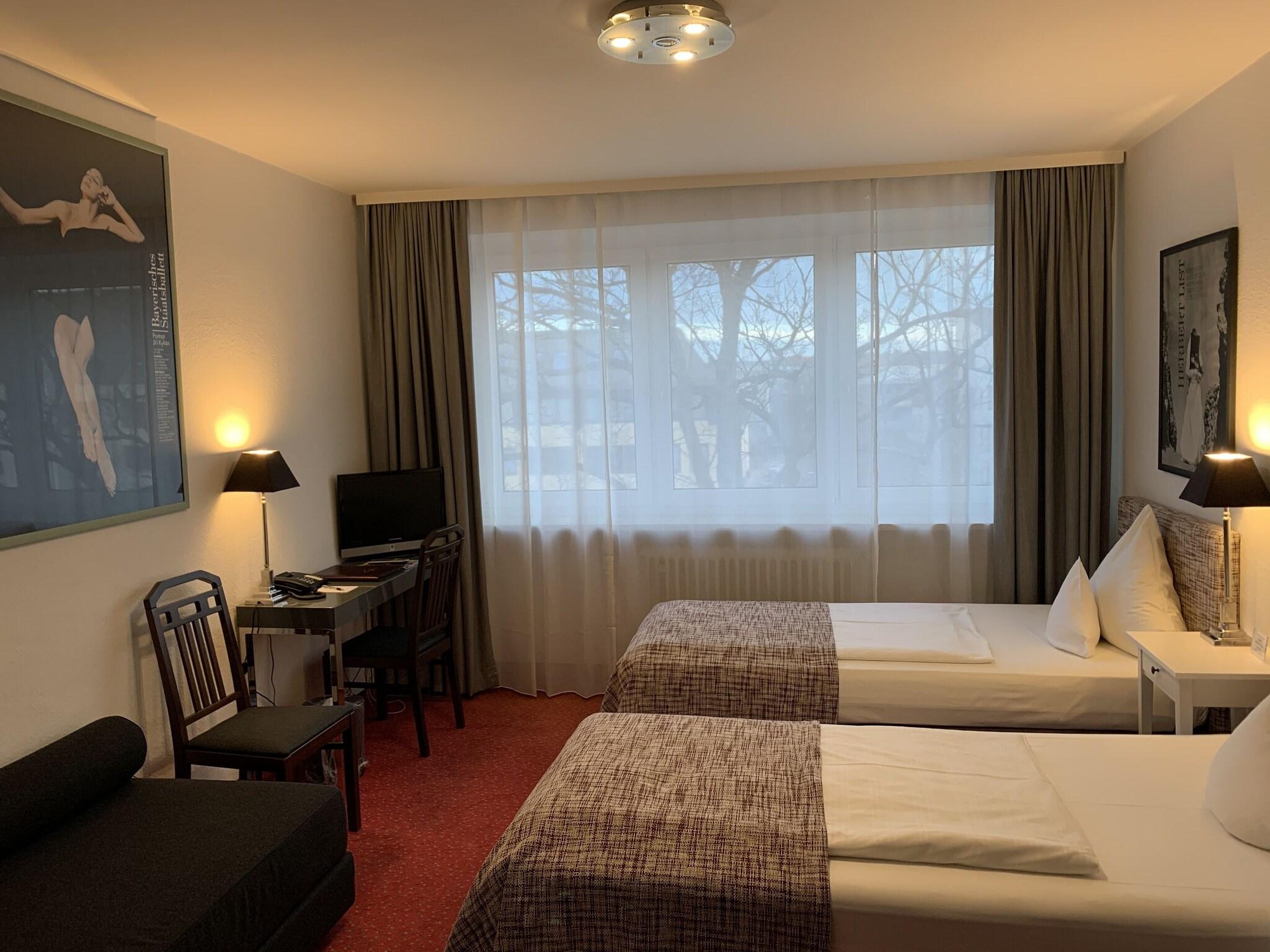 Triple City View Two Beds