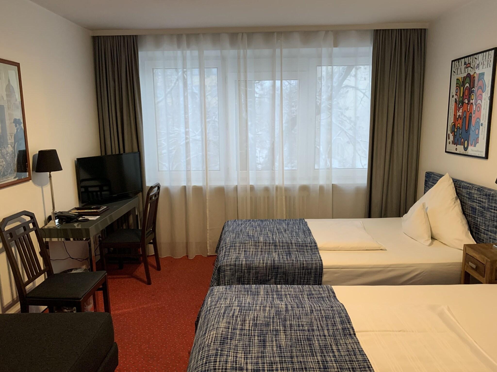 Triple City View Two Beds