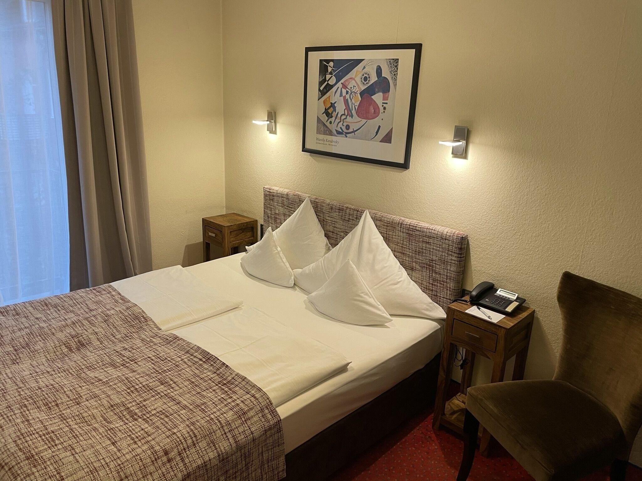 Single Superior with Views