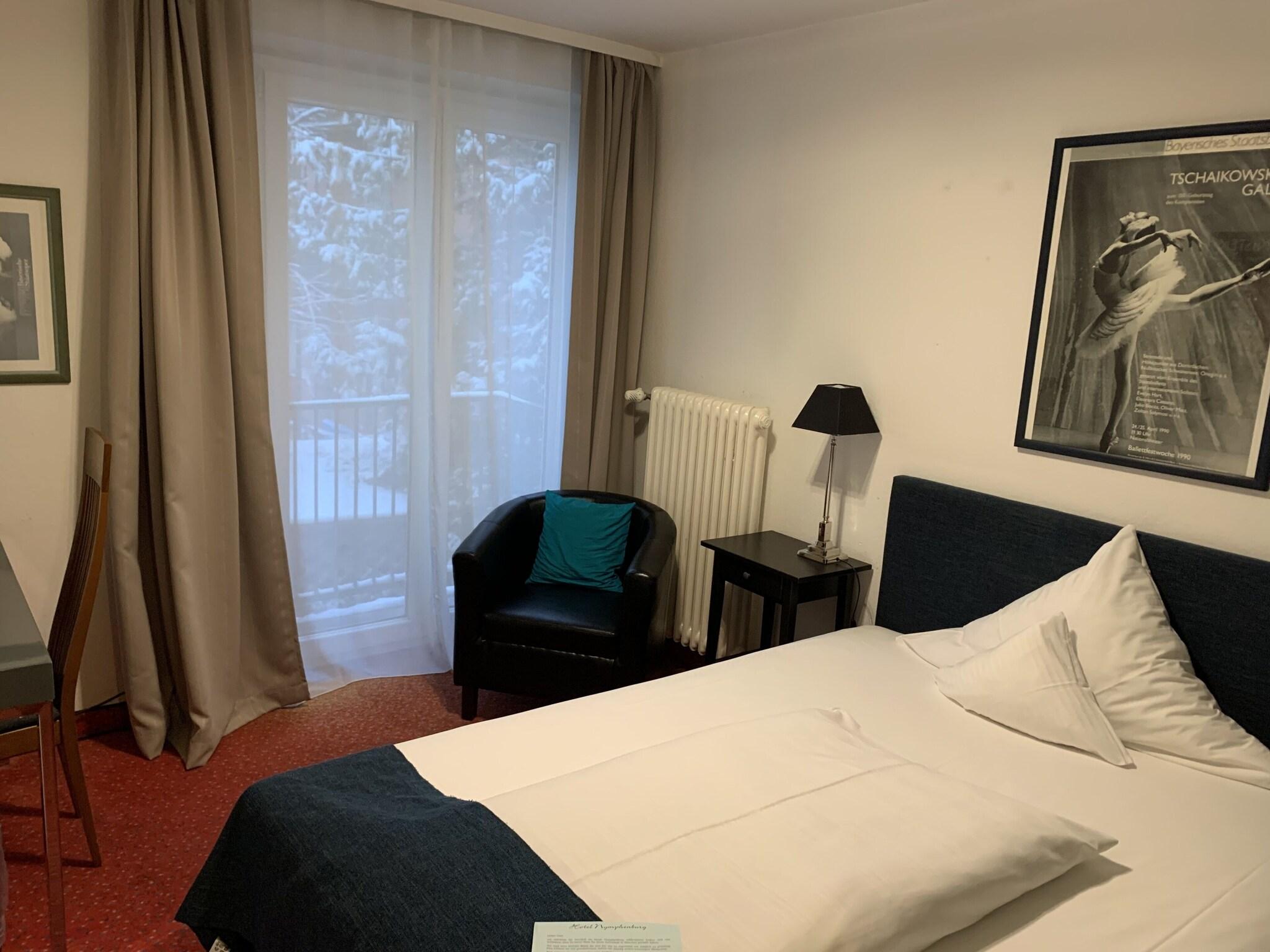 Single Superior with Views