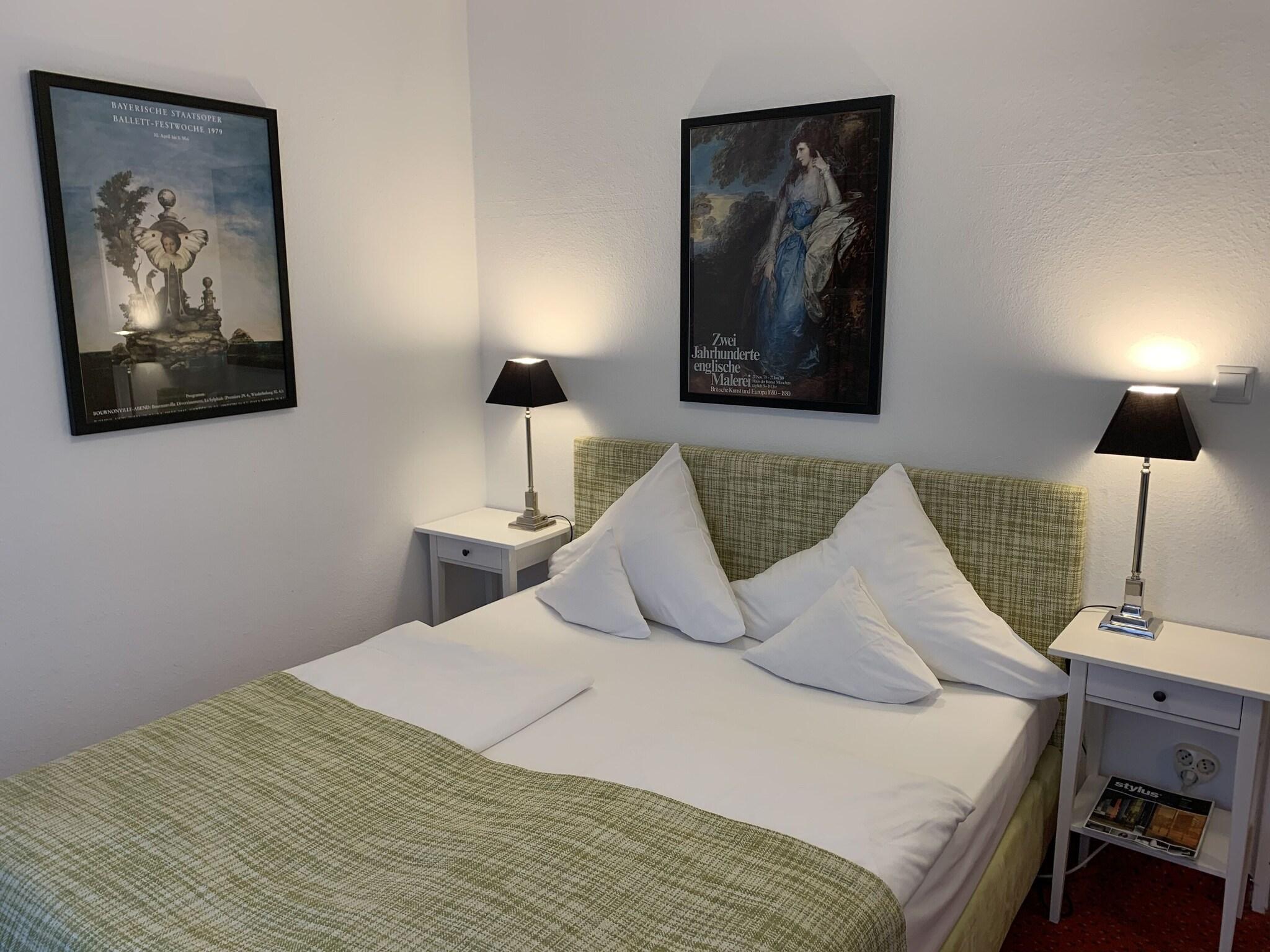 Single Superior with Views