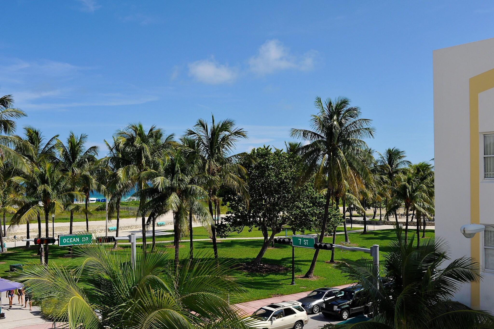Quadruple Partial Ocean View Two Double Beds