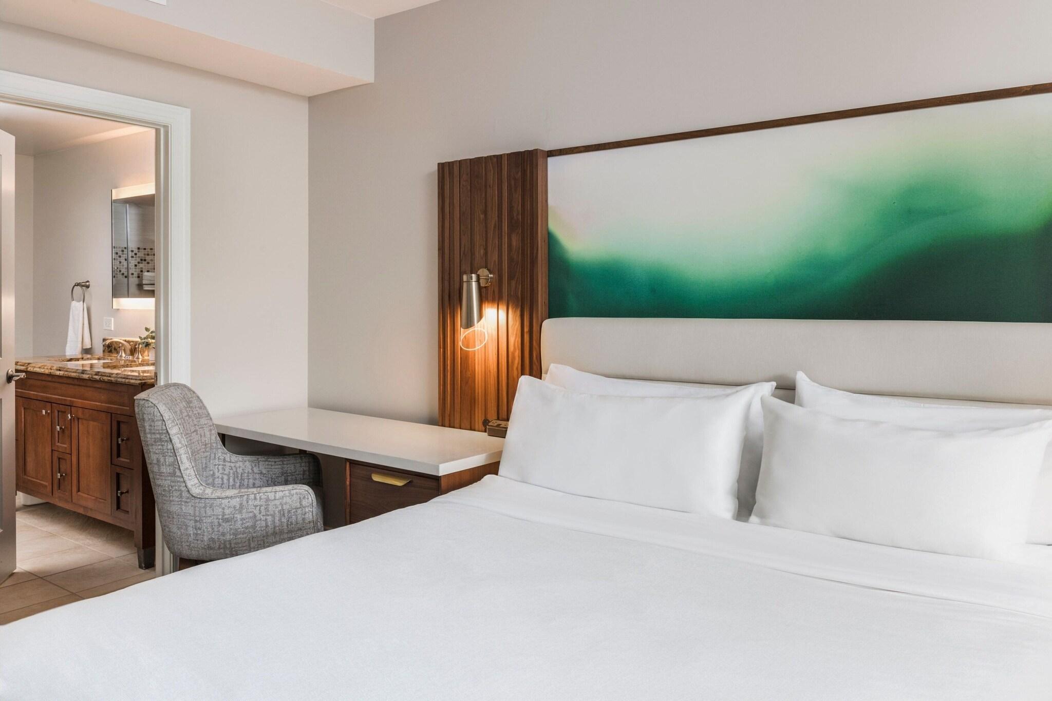 Villa Accessible King Size Bed