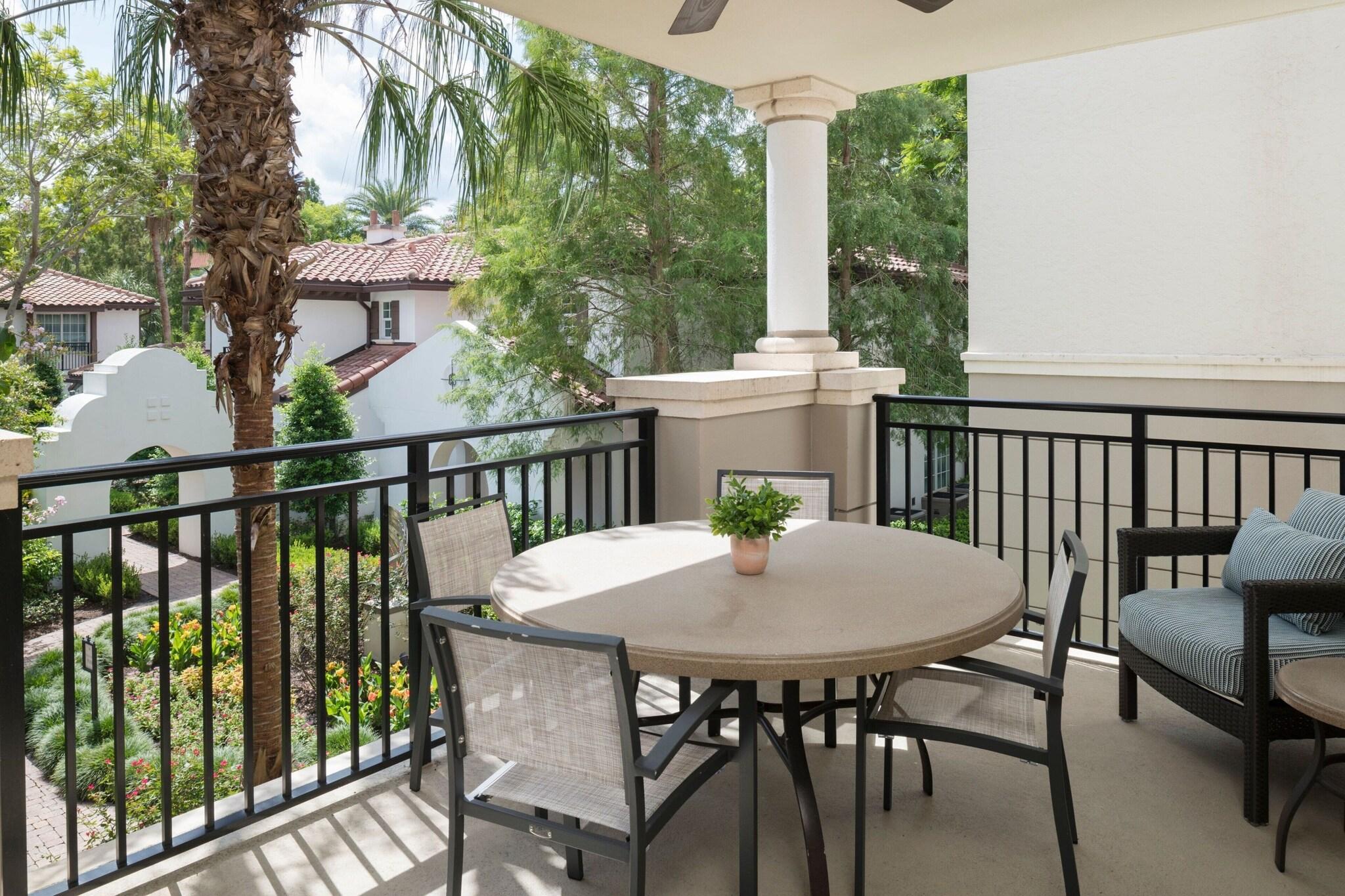 Villa Accessible King Size Bed