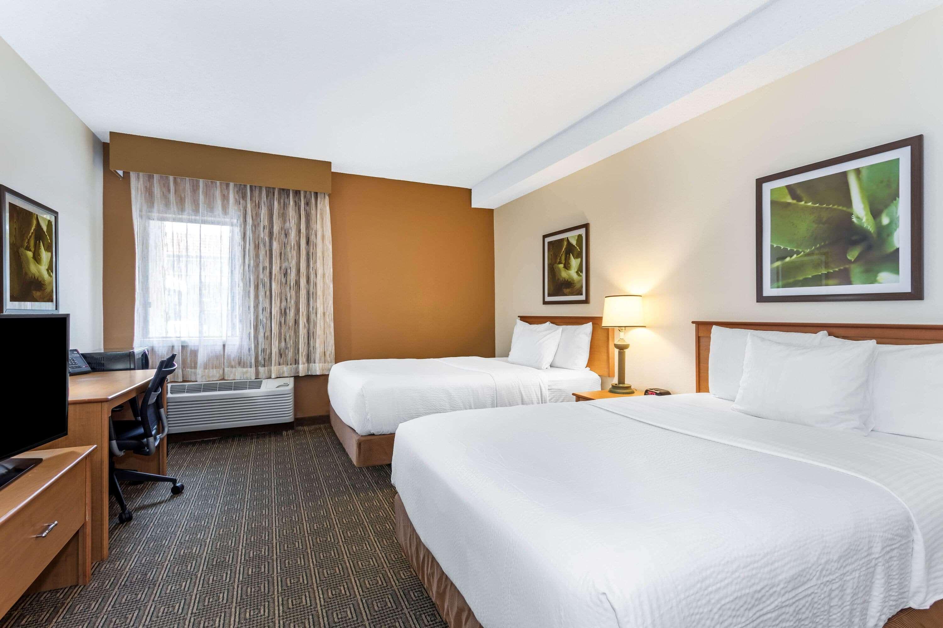 Room Two Double Beds Non Smoking