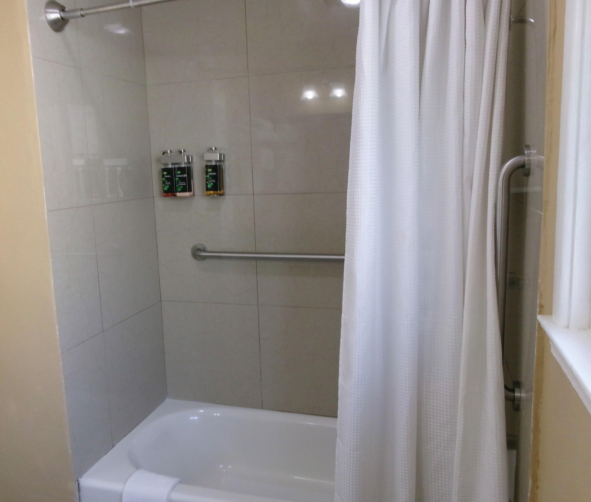 Family Room Three Beds