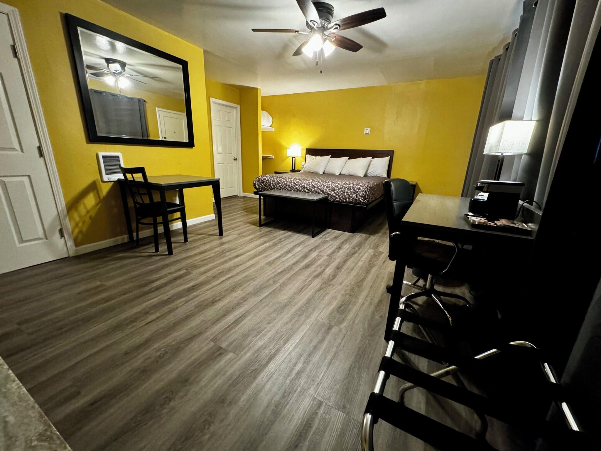 Family Room Three Beds