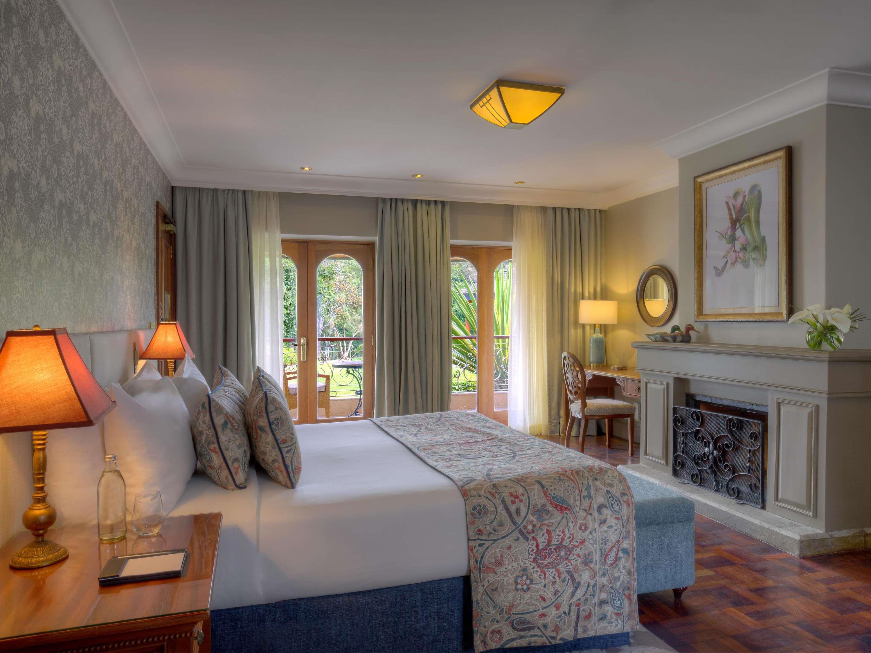 Double Deluxe Queen Bed