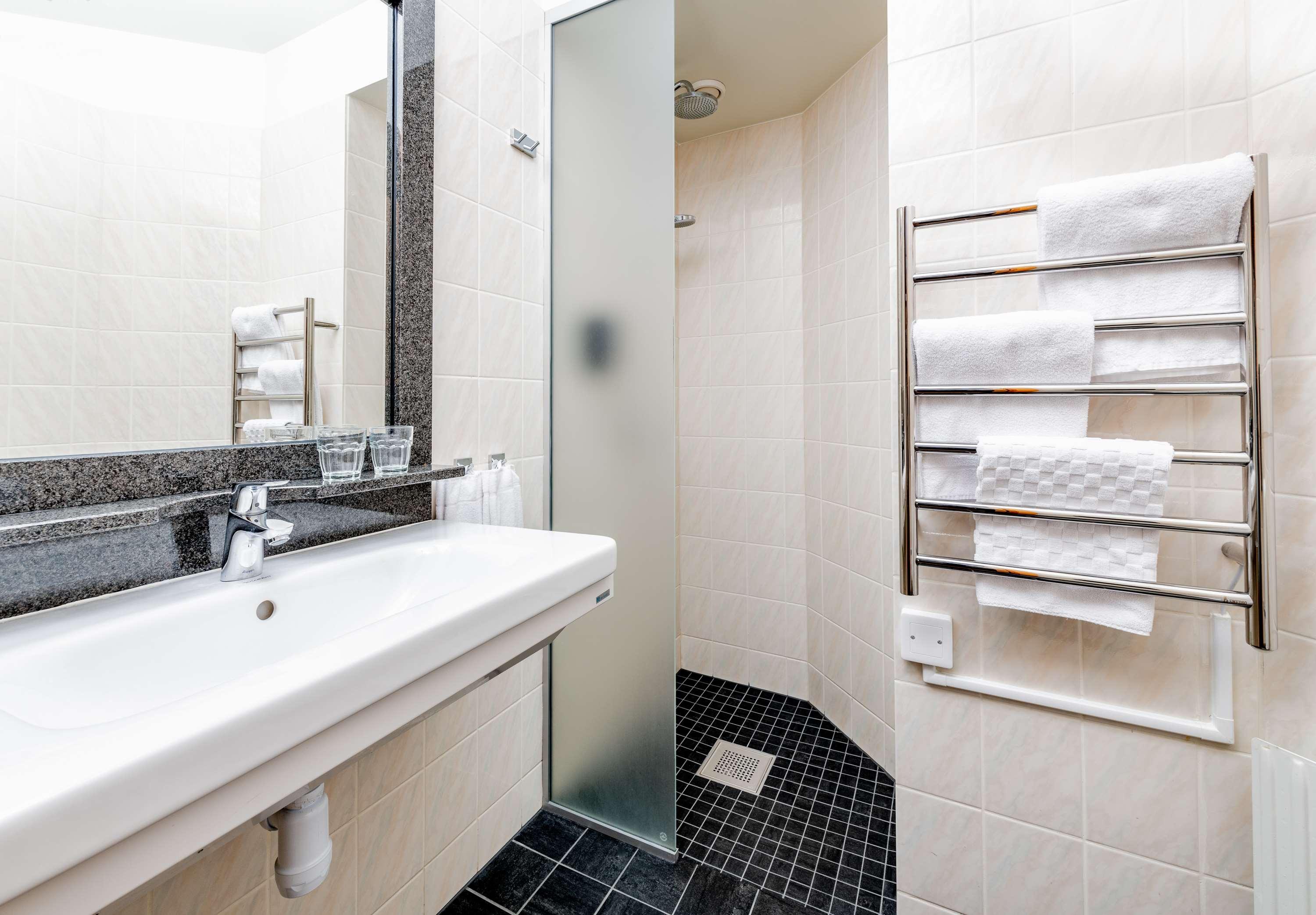 Triple Queen Bed Non Smoking