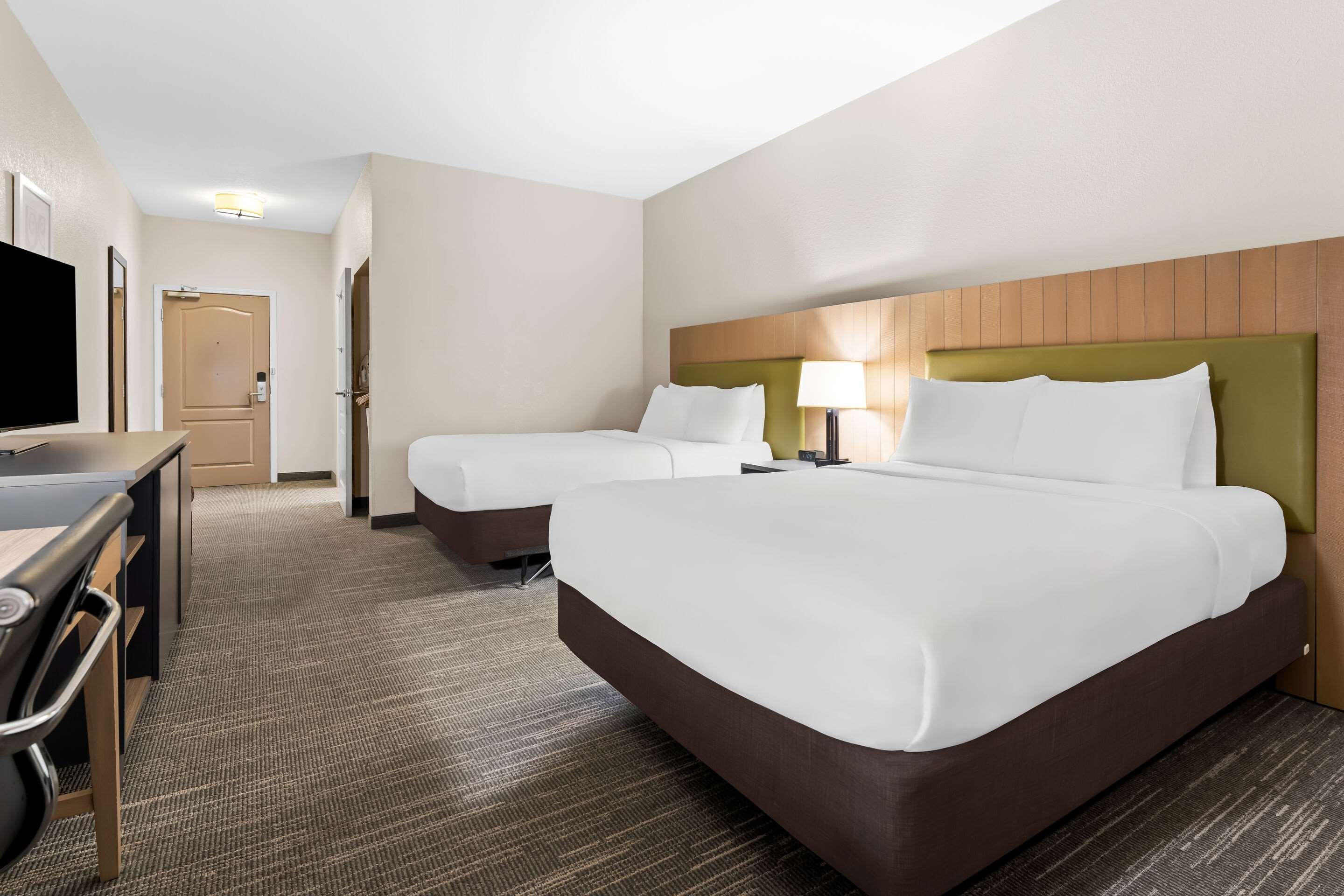 Room Accessible-two Queen Beds