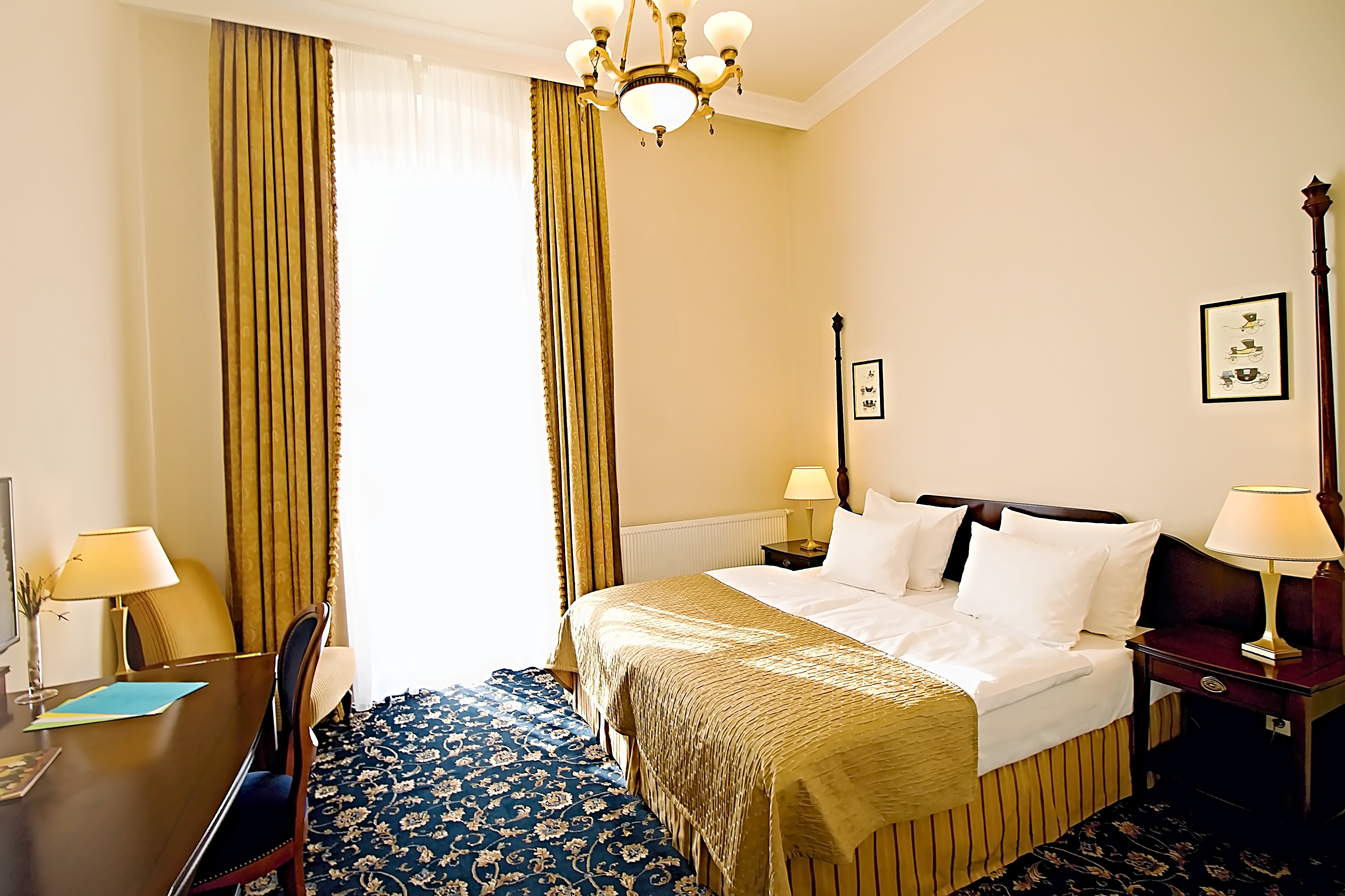 Double or Twin Deluxe