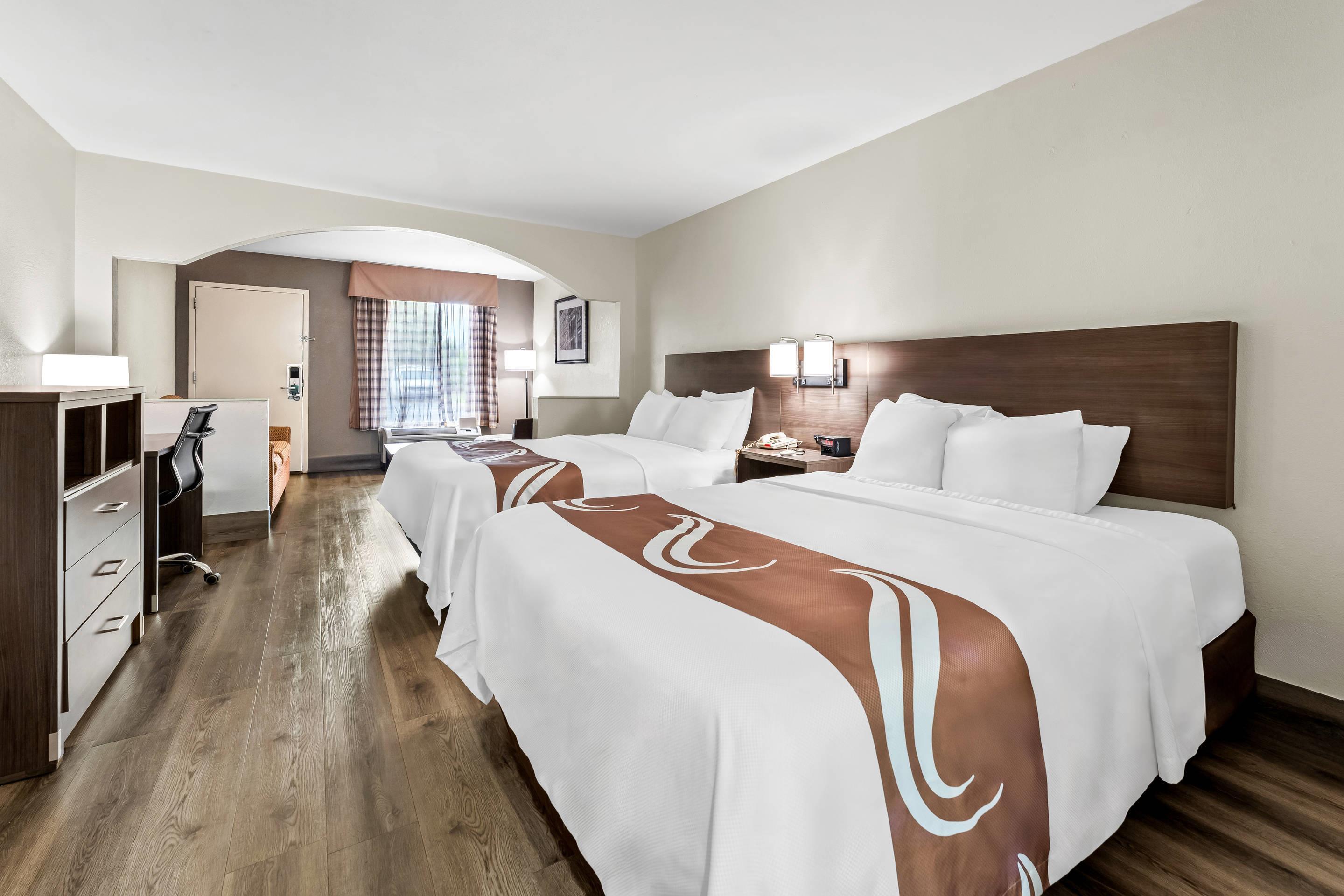 Suite Two Queen Beds