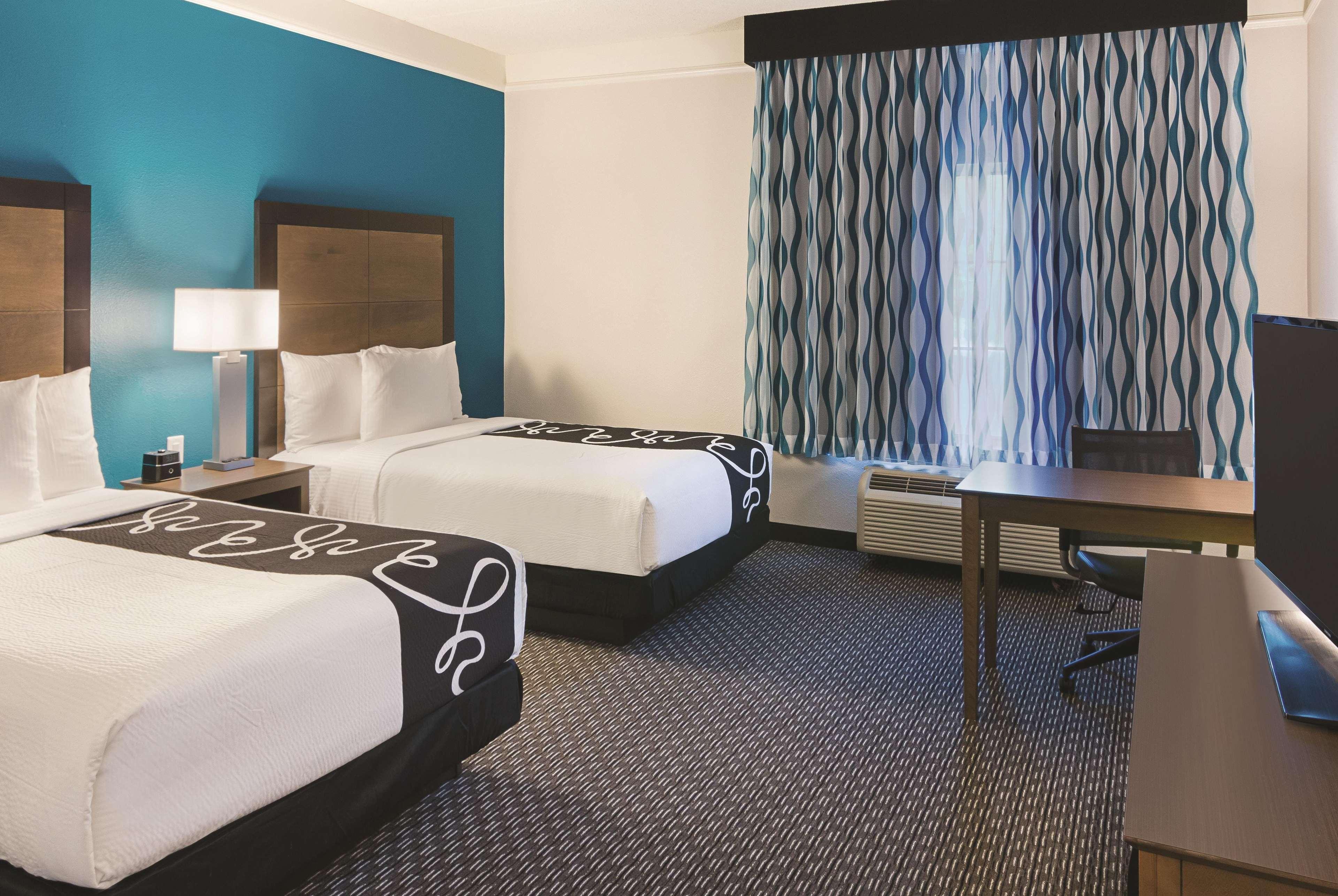 Room Two Double Beds Non Smoking