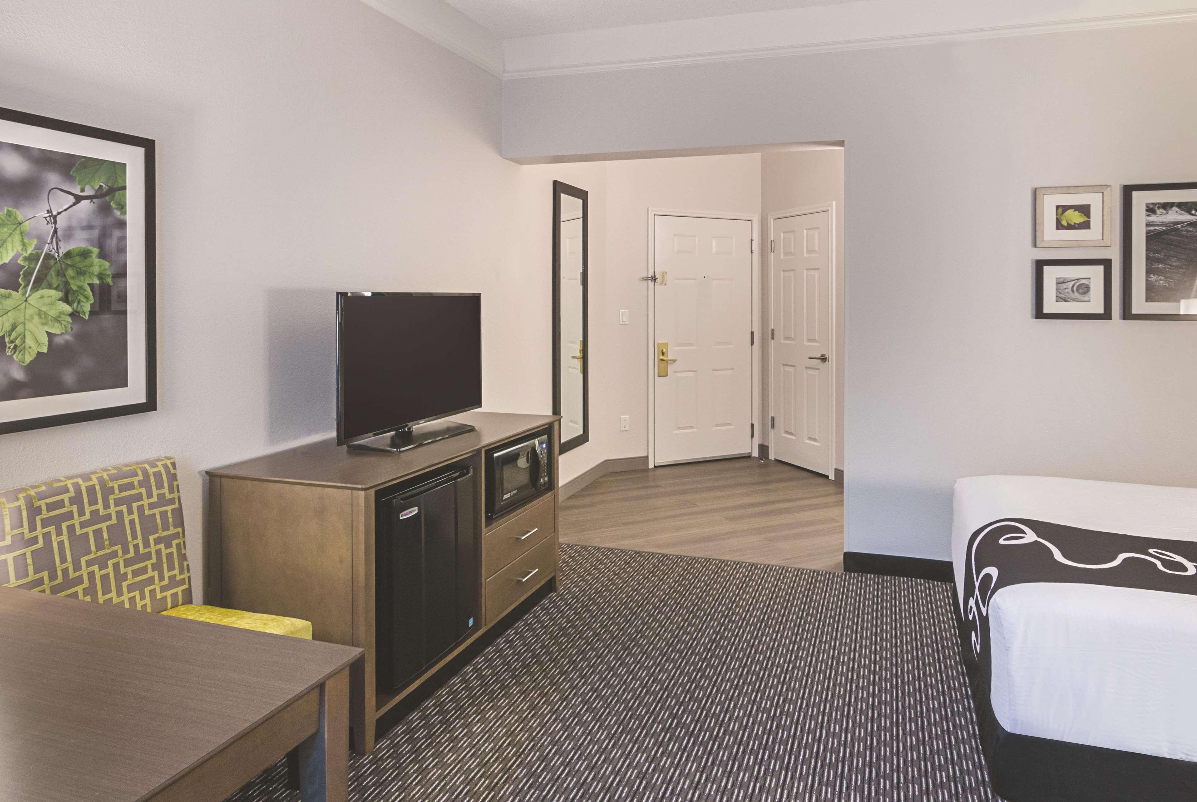 Room Two Double Beds Non Smoking