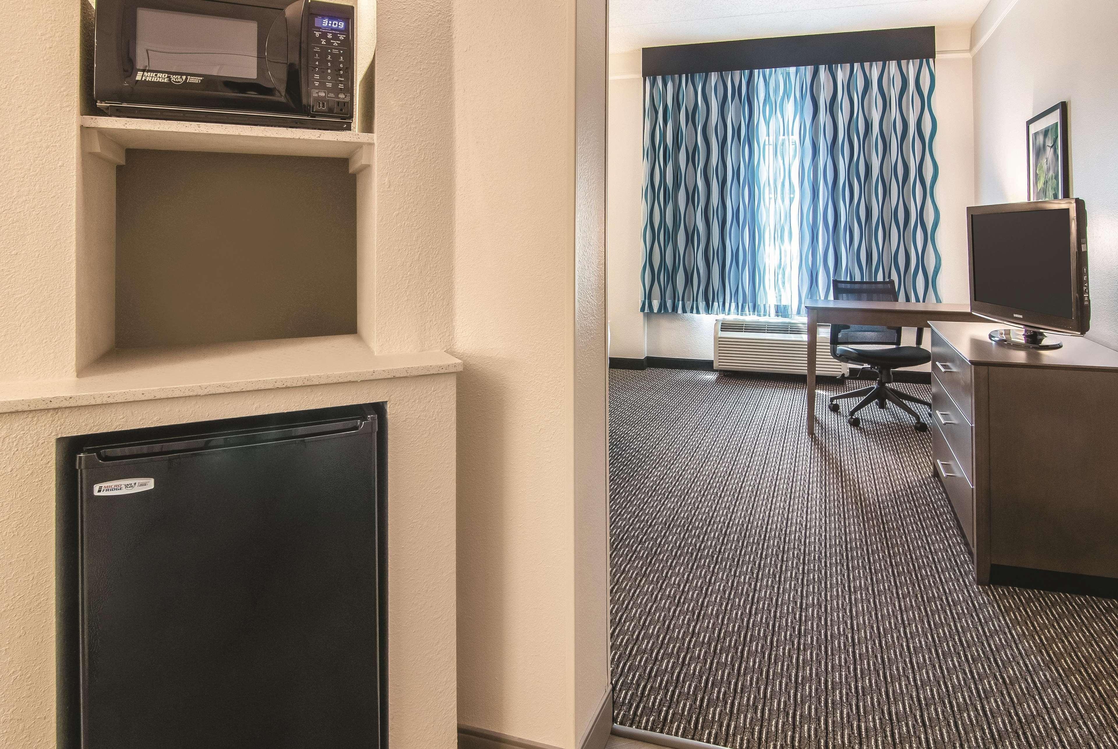 Double King Bed Non Smoking