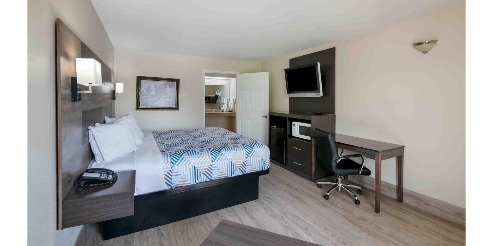 Room Accessible King Size Bed
