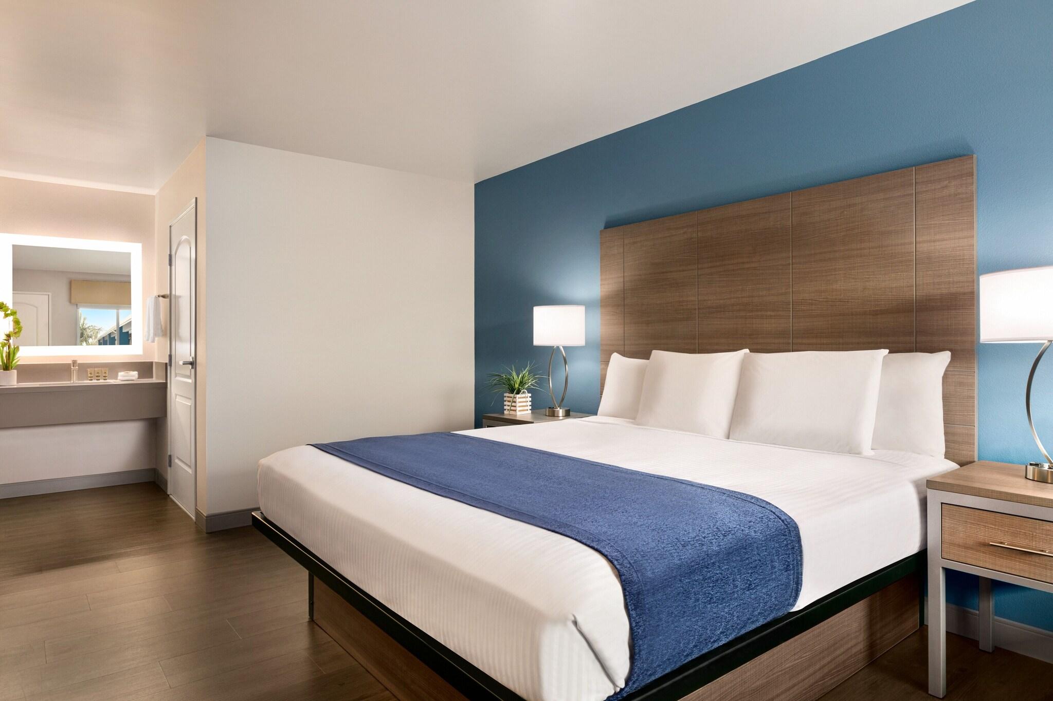 Double Deluxe King Bed