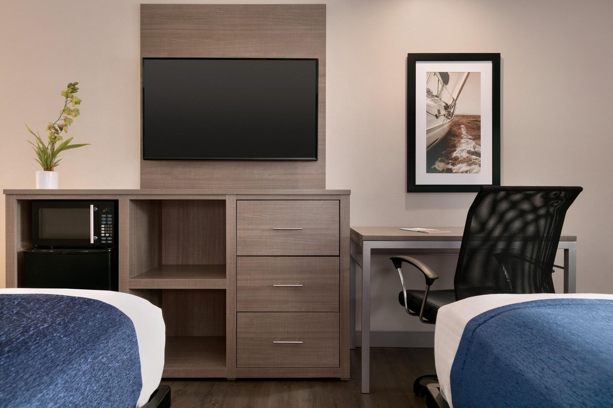 Double Two Queen Beds