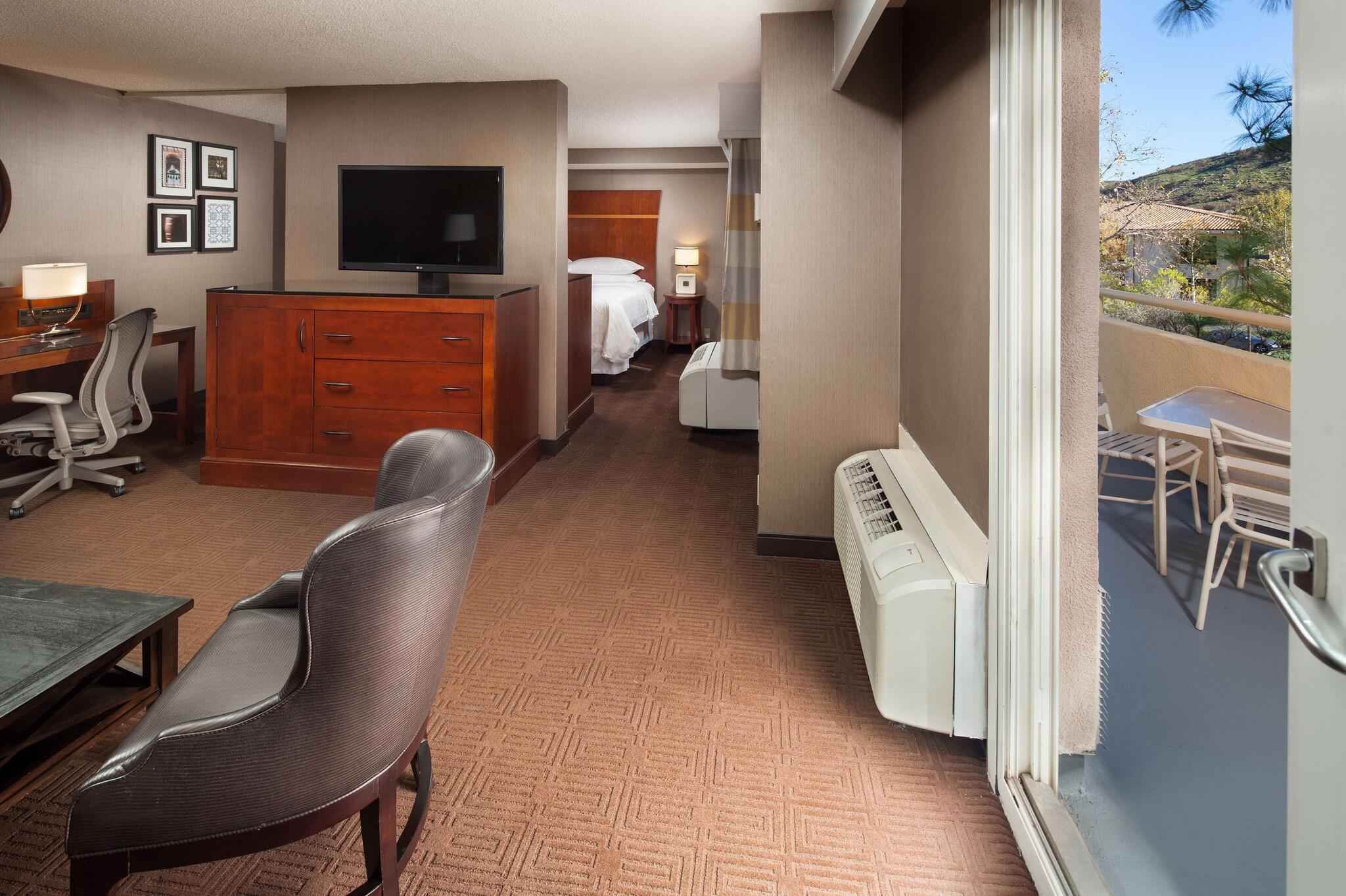 Studio King Size Bed