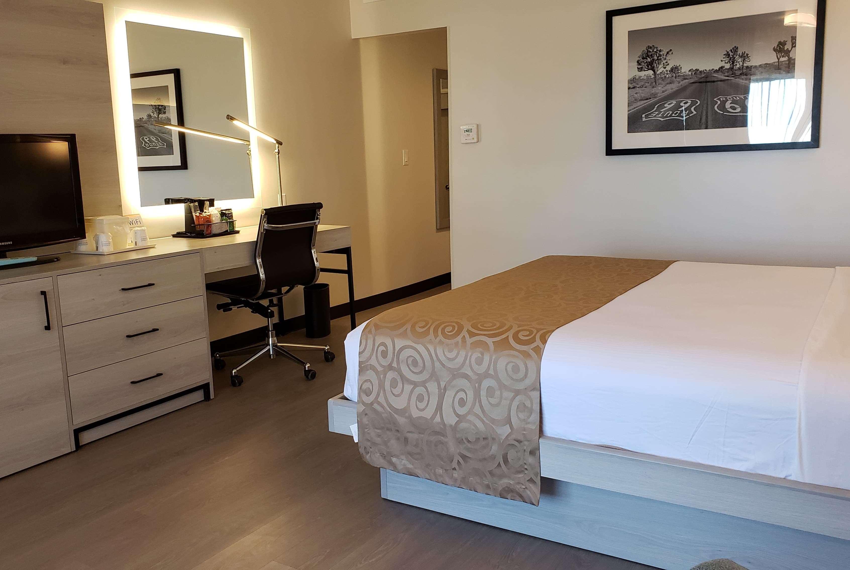 Double King Bed Non Smoking