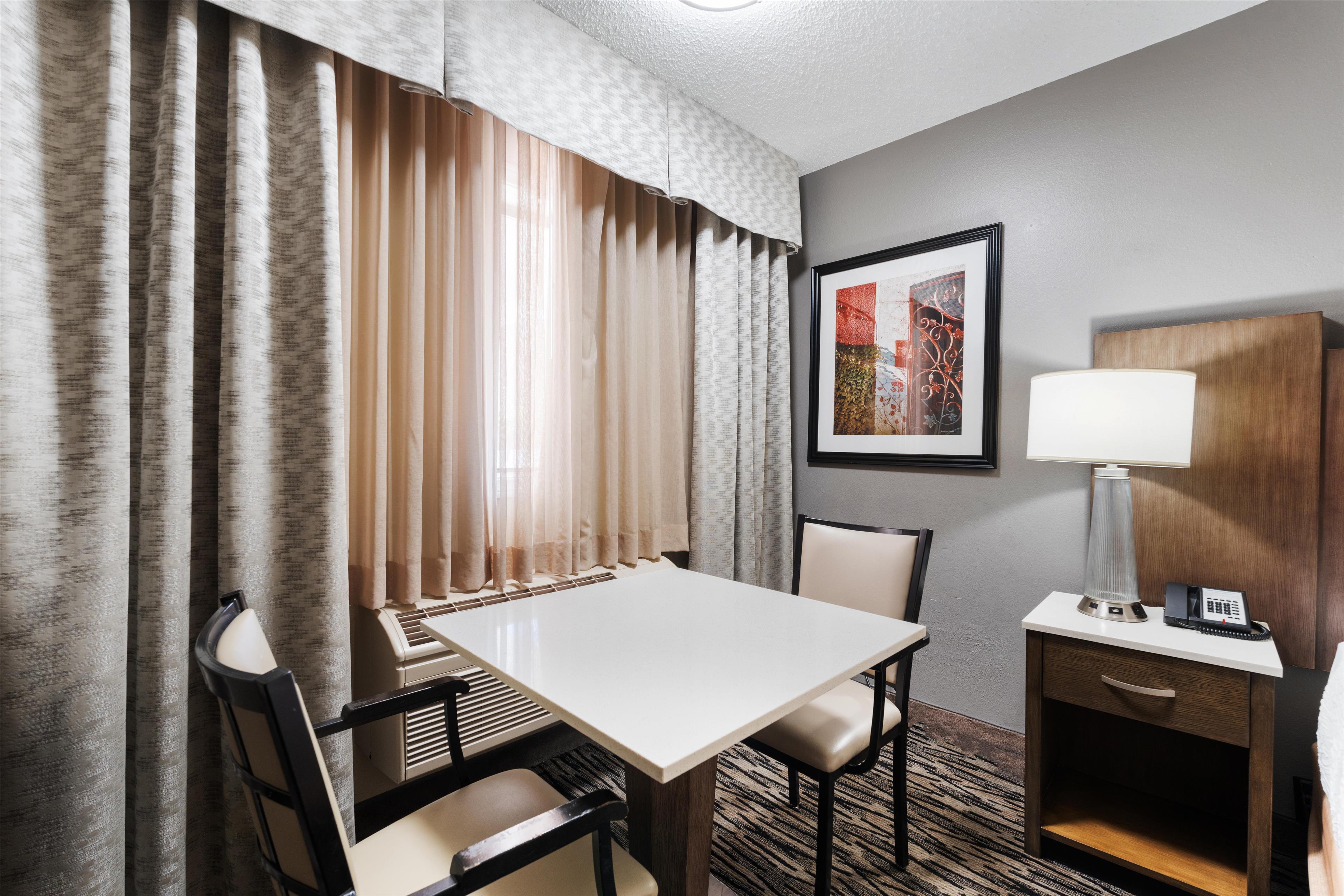 Room King Bed Non Smoking