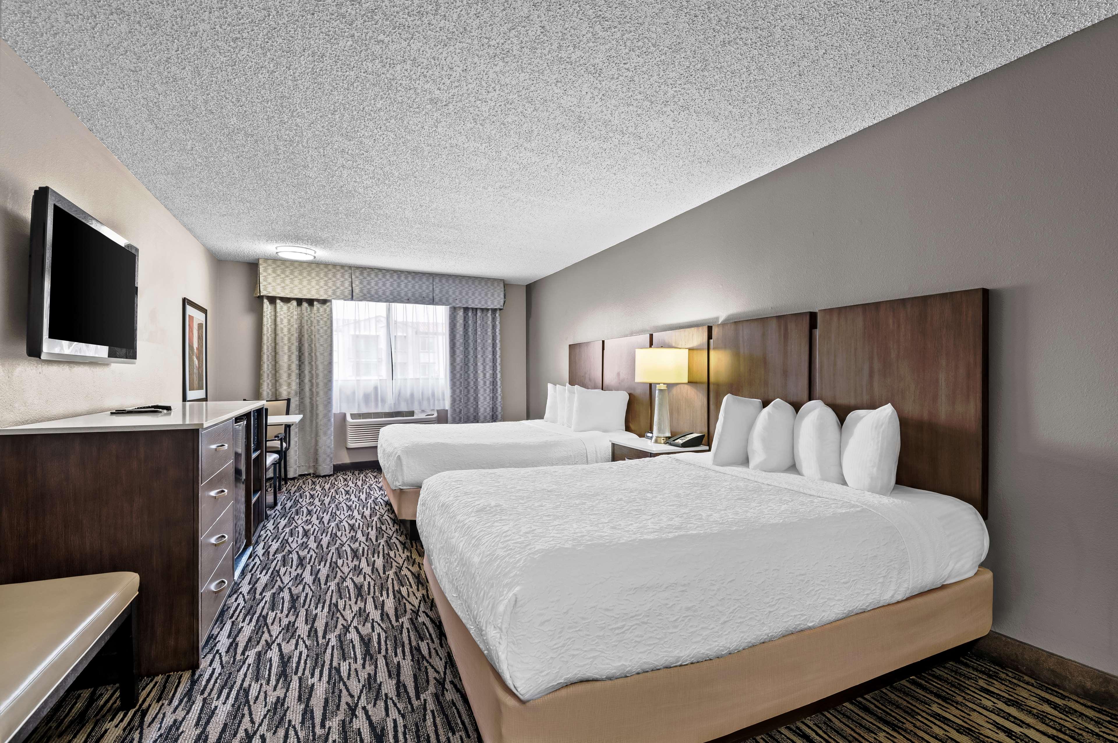 Suite Two Queen Beds