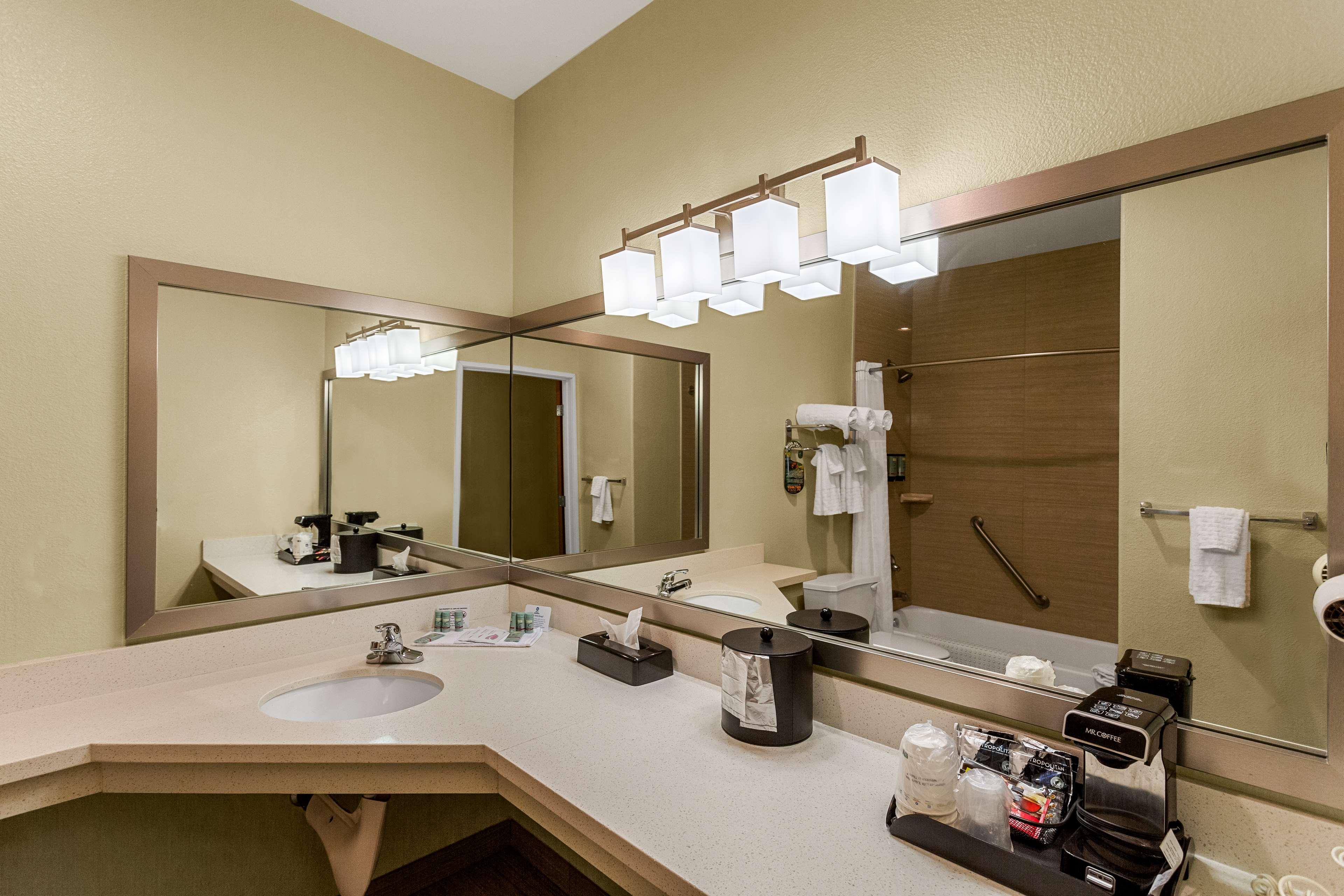 Quadruple Two Queen Beds