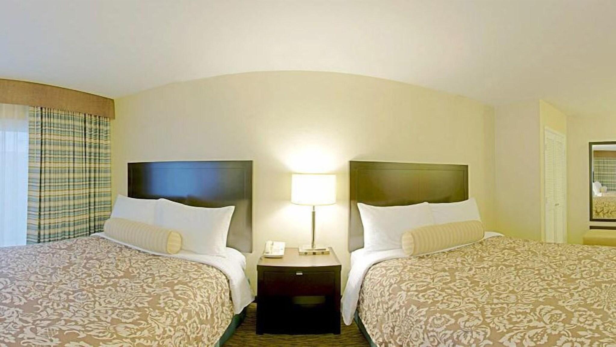 Quadruple Two Queen Beds