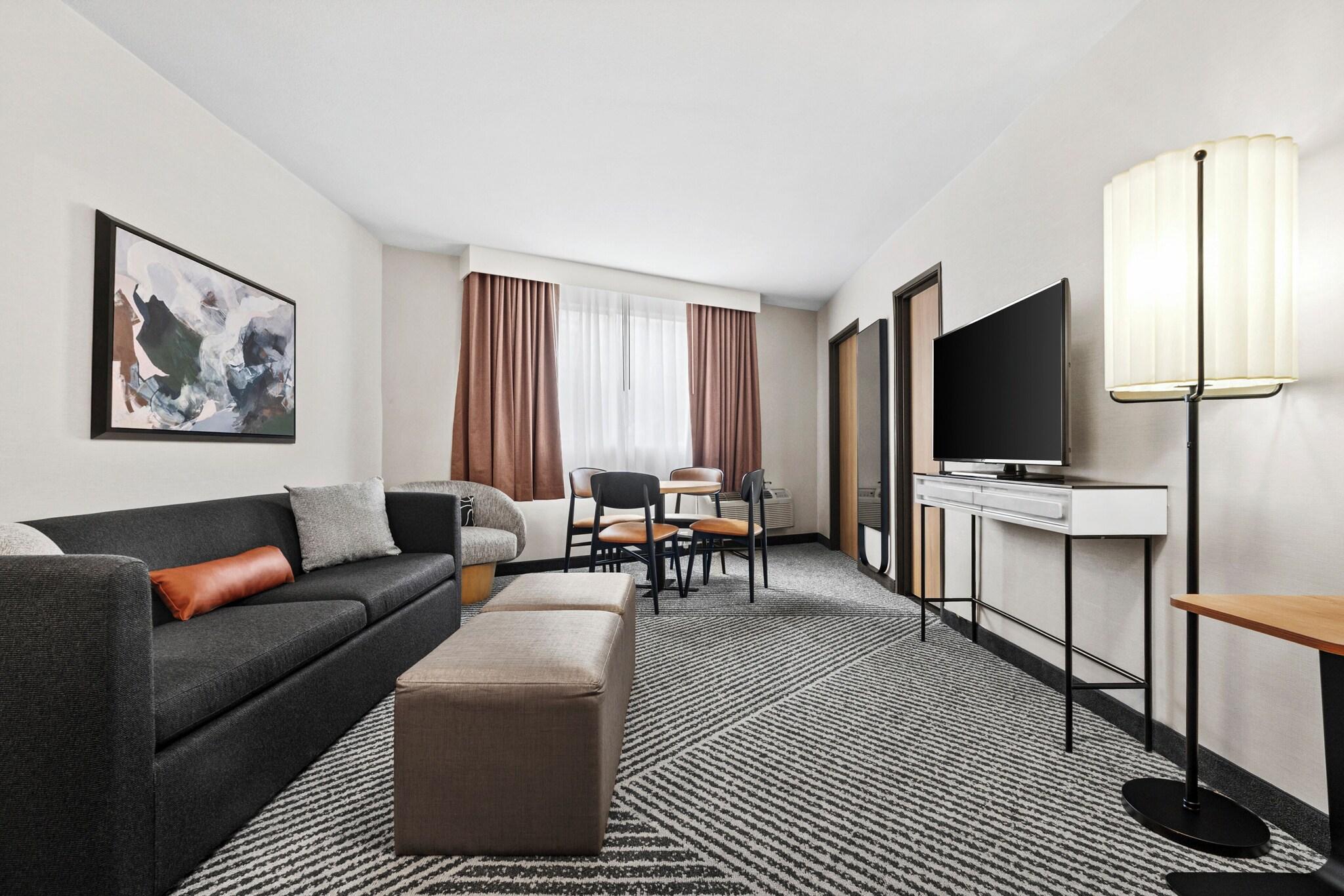 Suite King Bed One Bedroom 