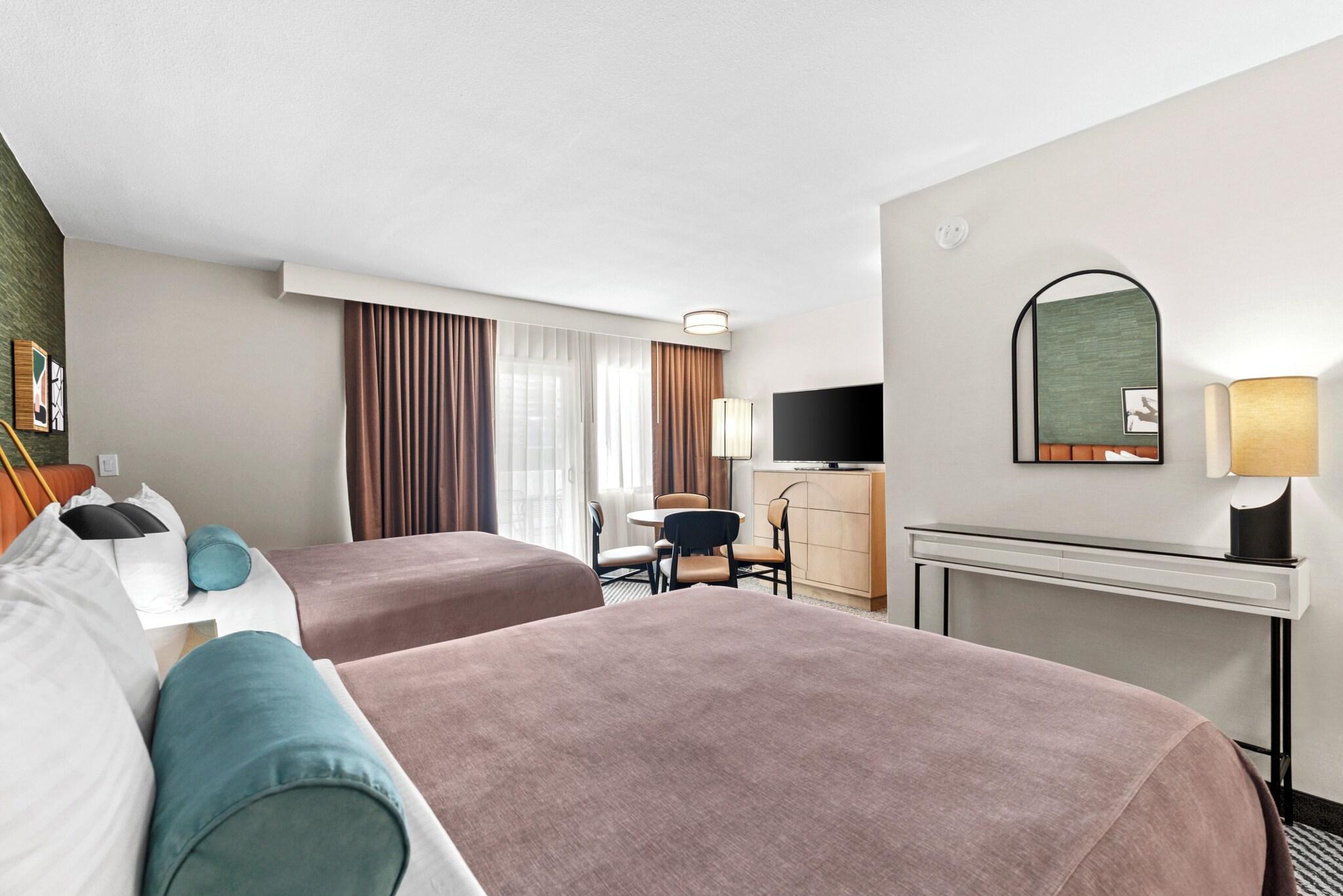 Quadruple Two Queen Beds