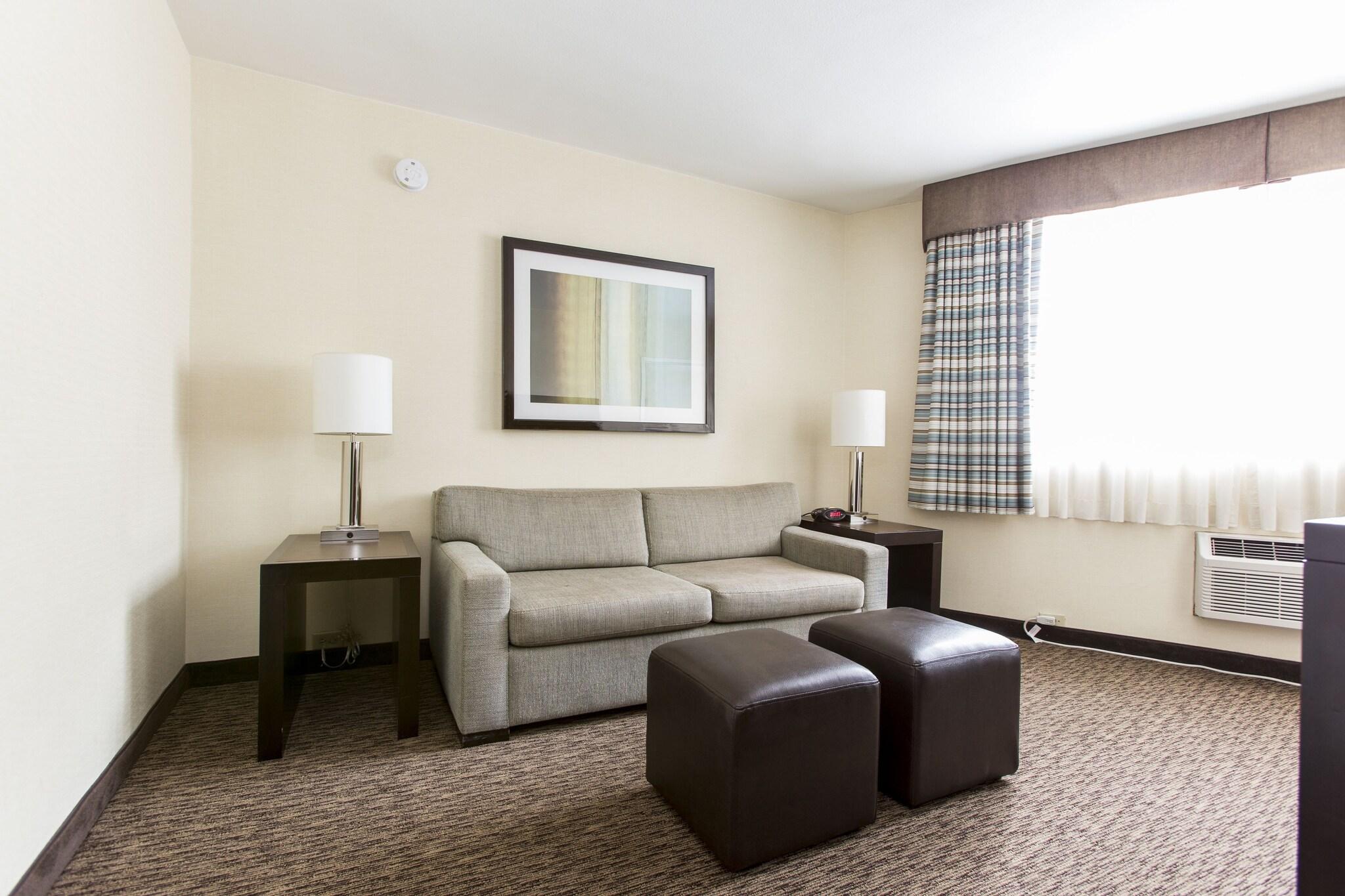 Suite Queen Size Bed