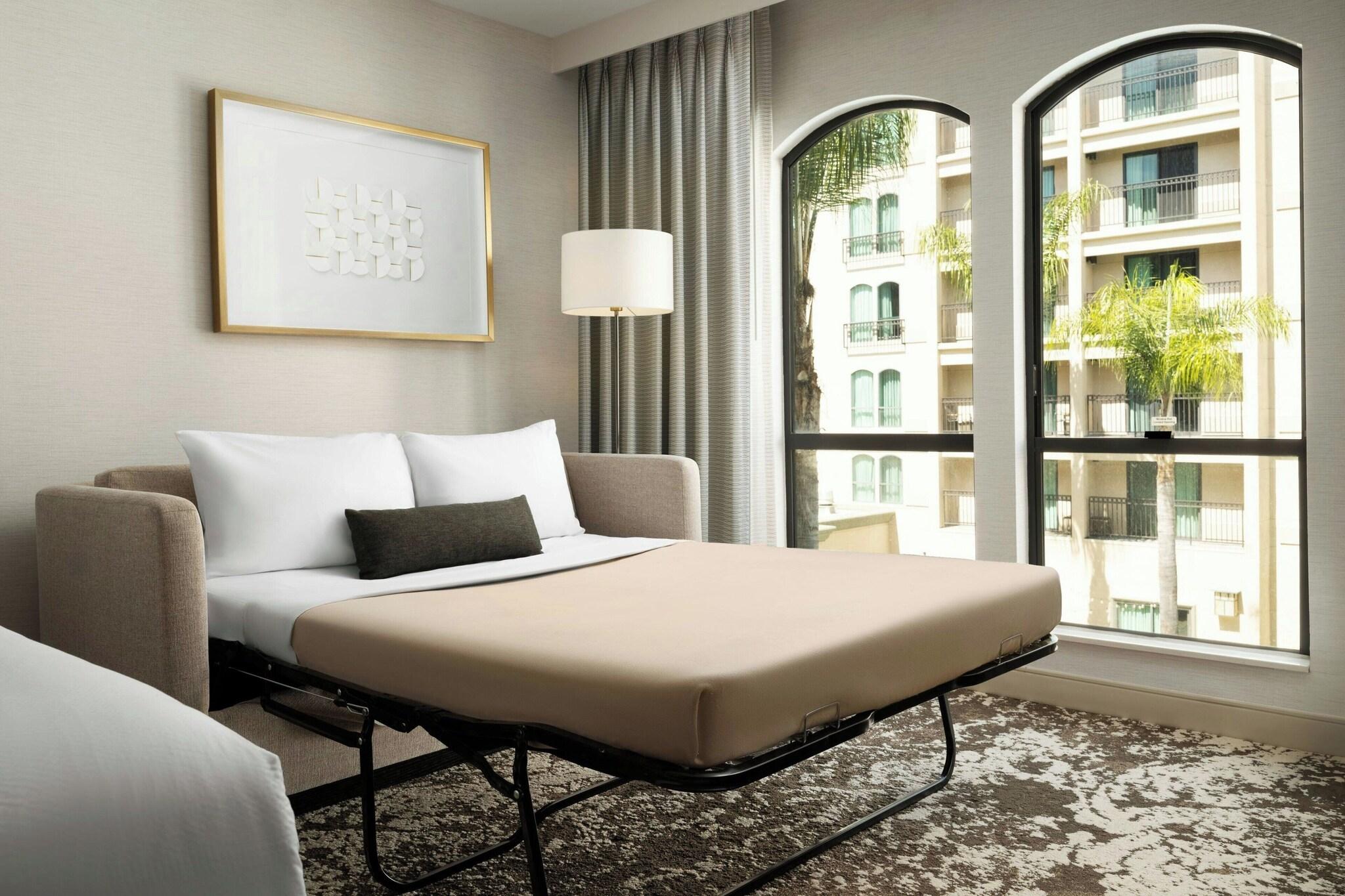 Double Deluxe Pool View