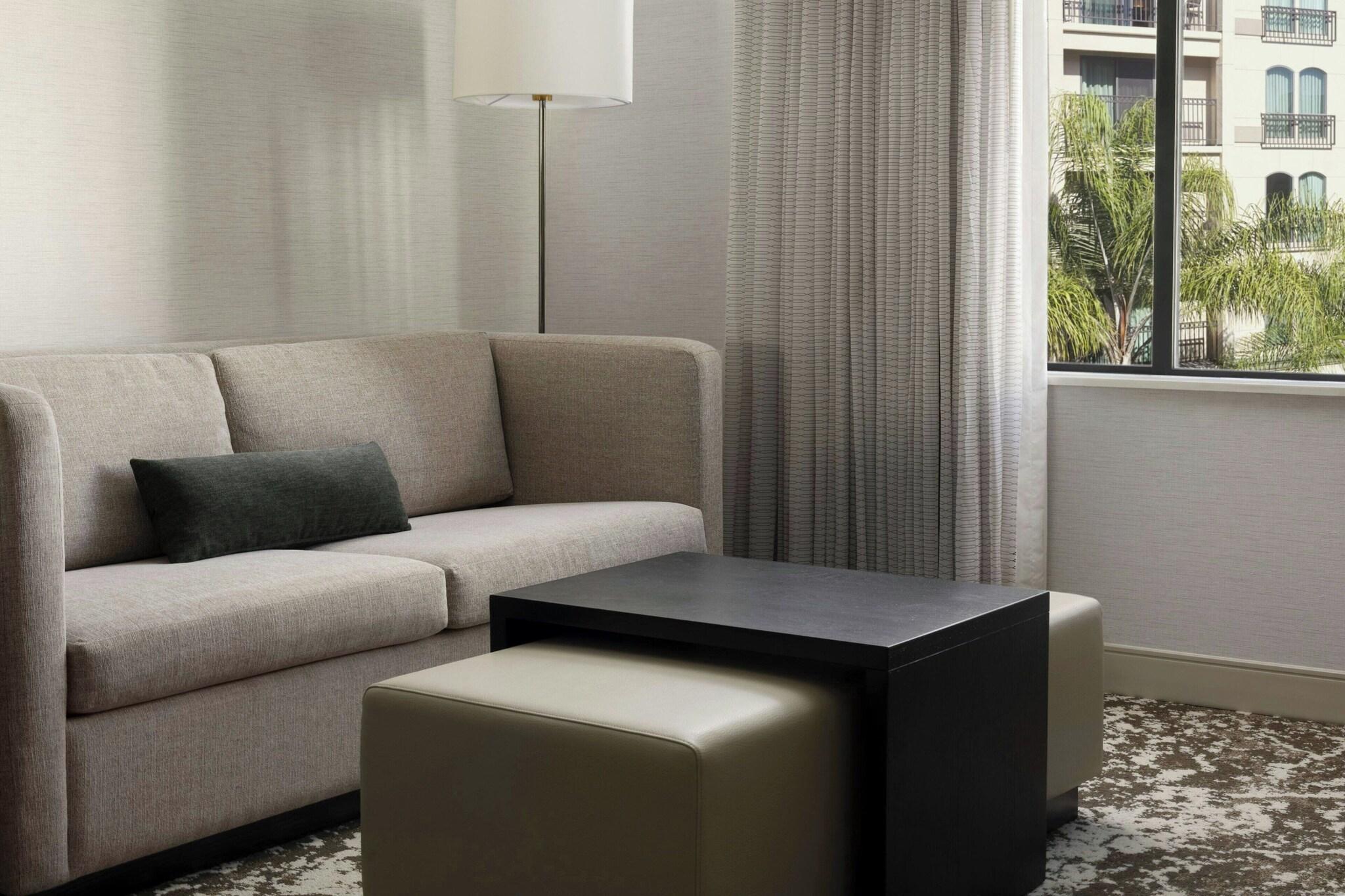 Quadruple Deluxe Two Queen Beds