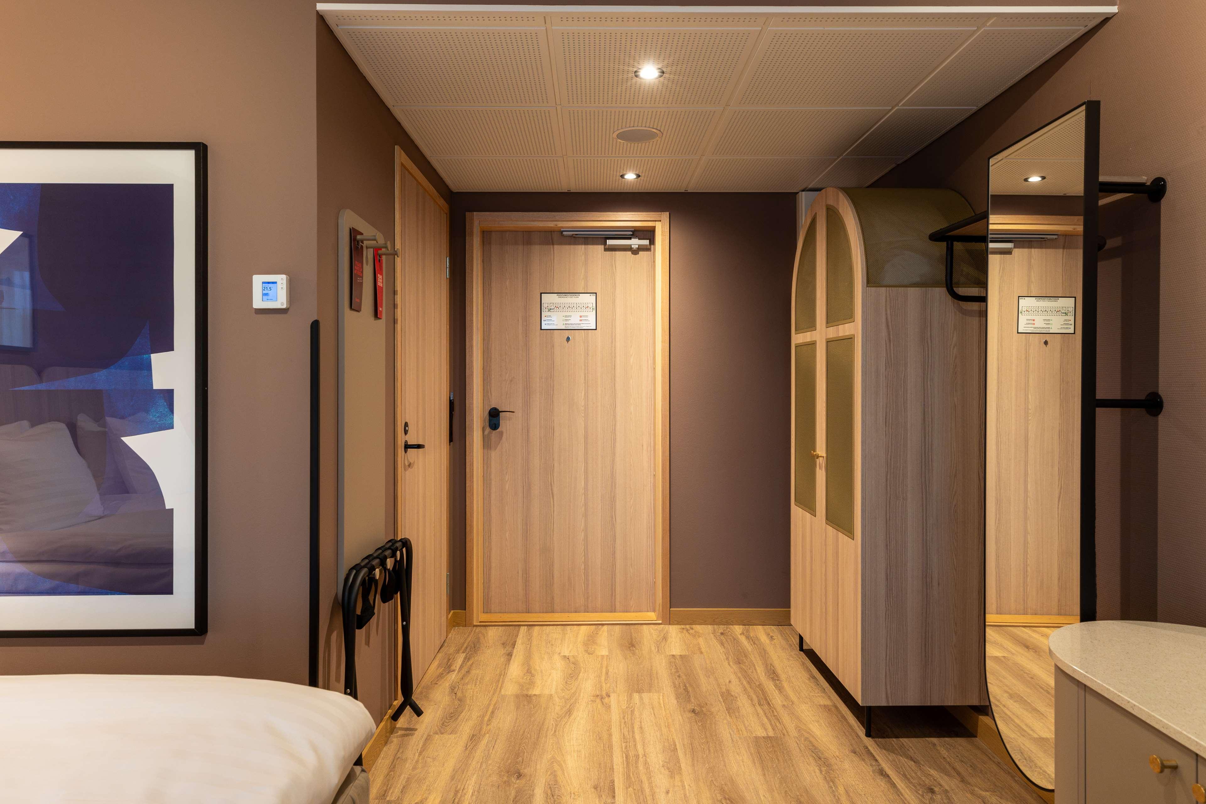 Family Room Standard