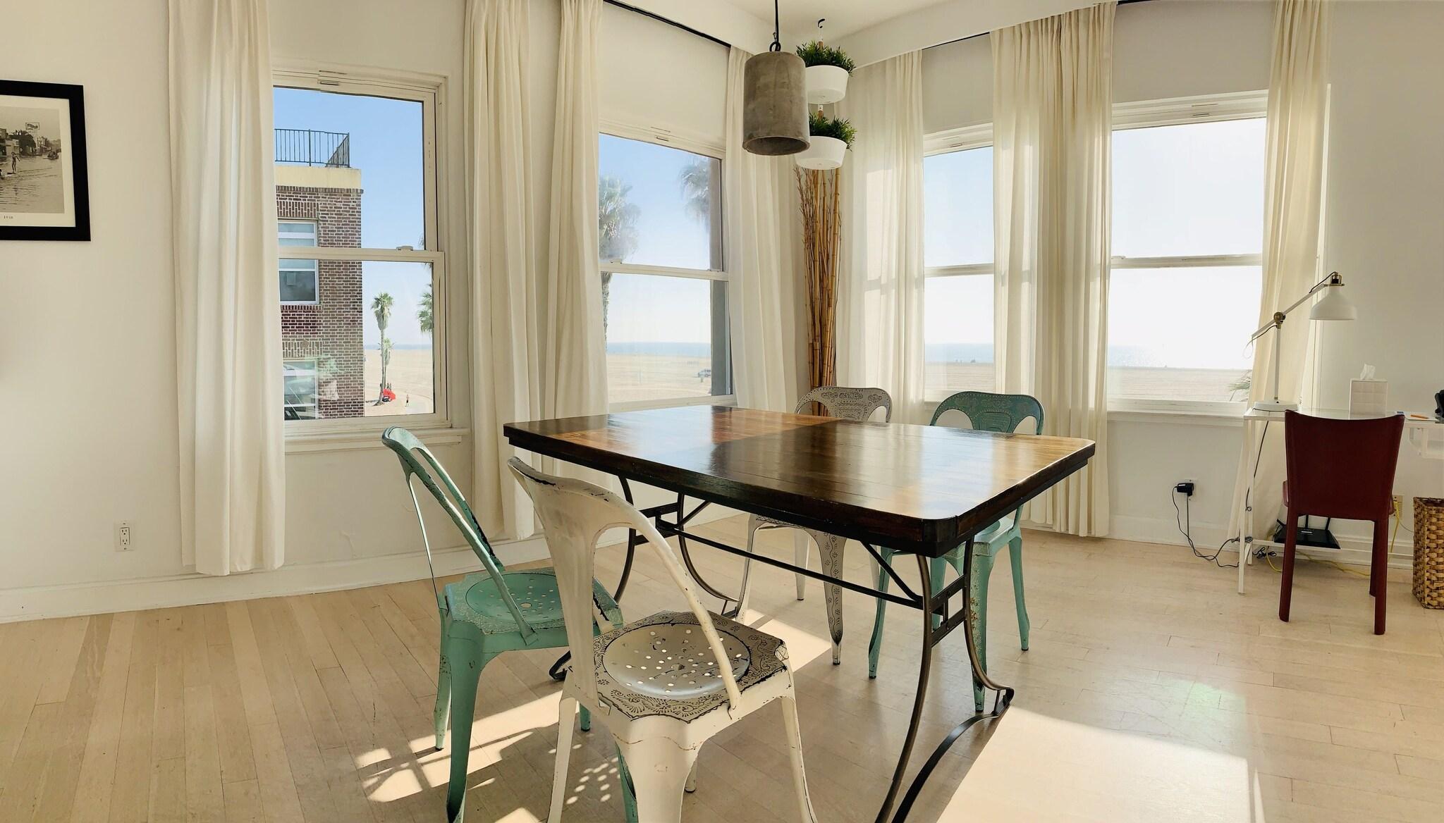 Suite Queen Size Bed