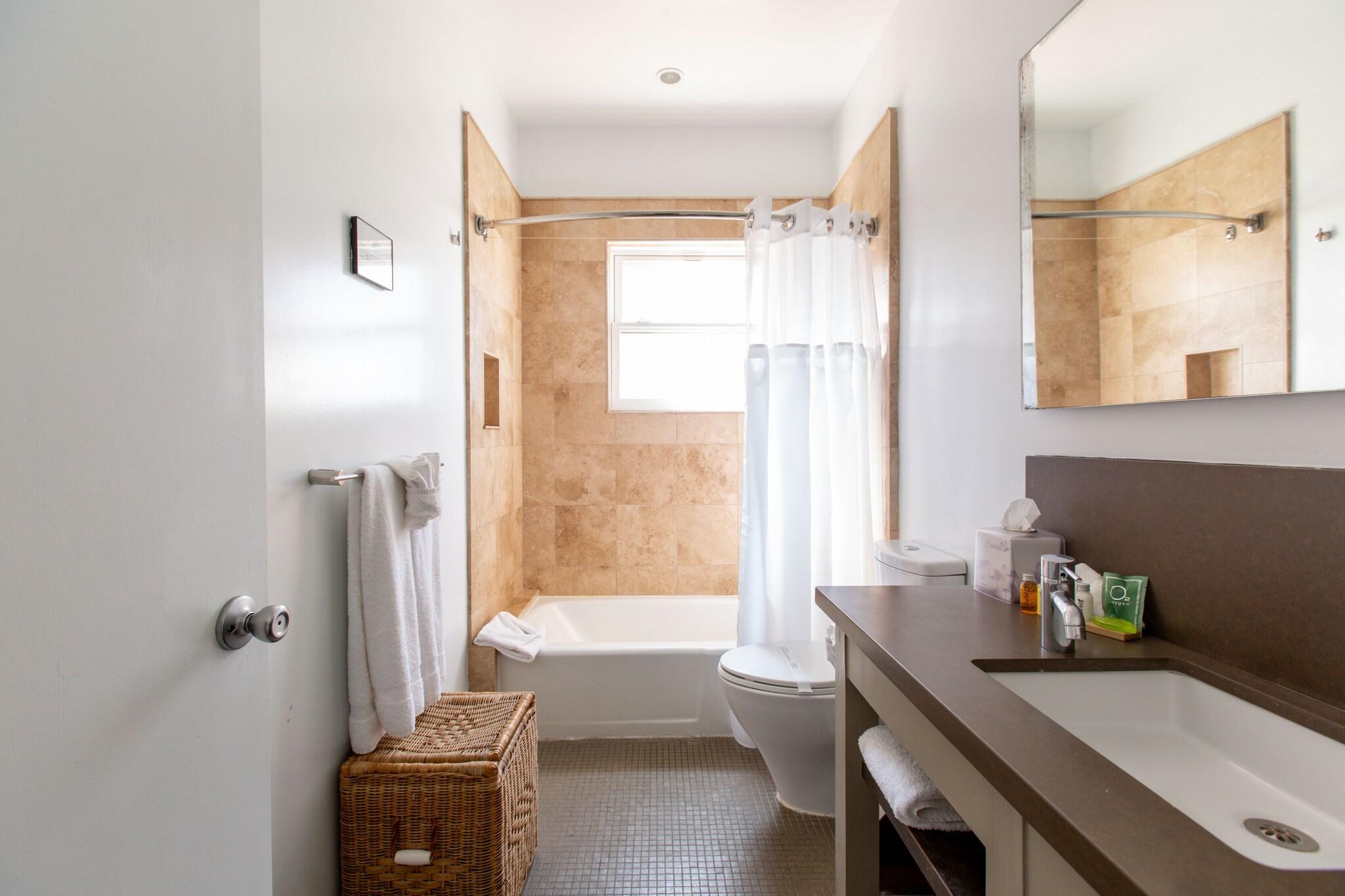 Suite Queen Size Bed