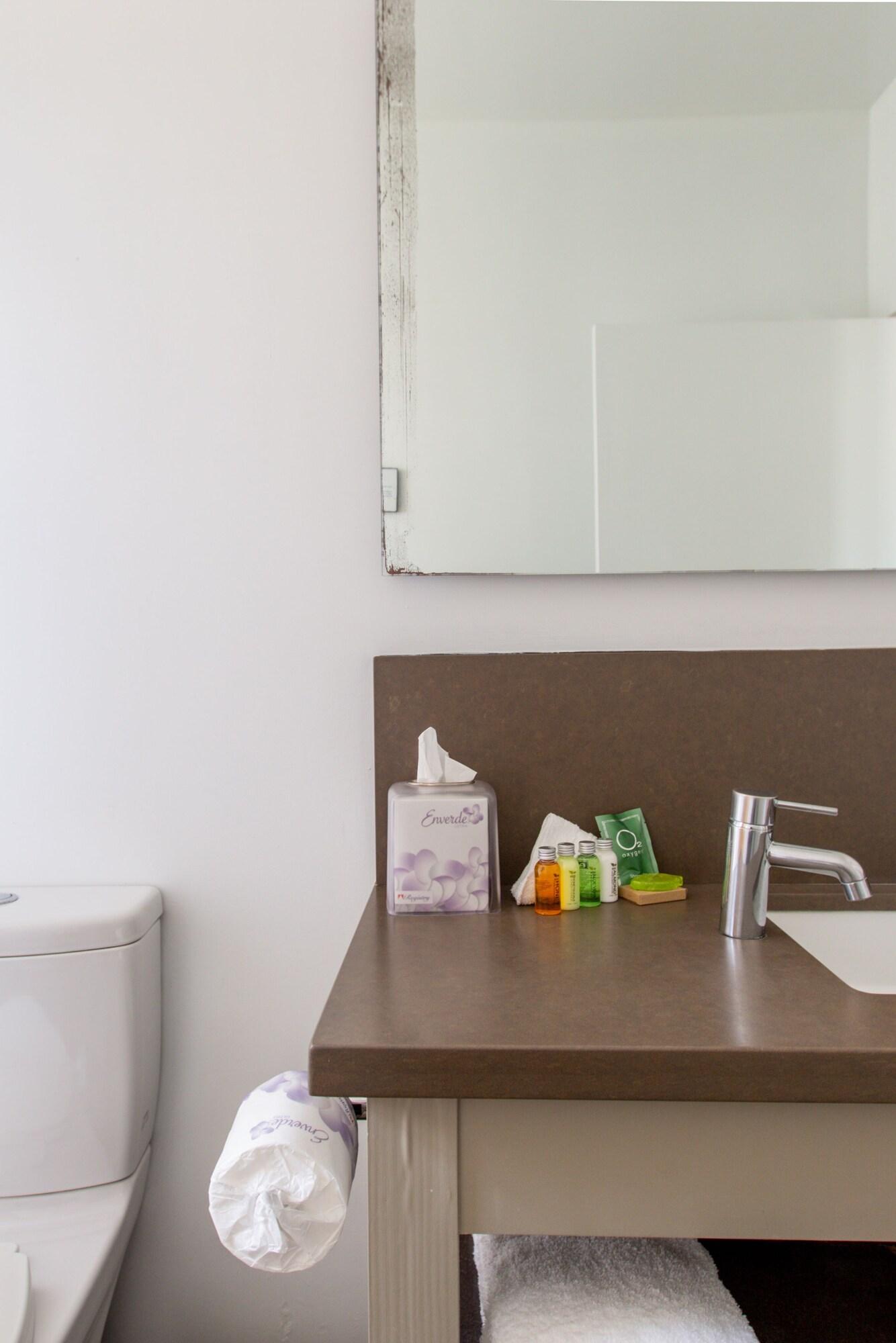 Suite Queen Size Bed