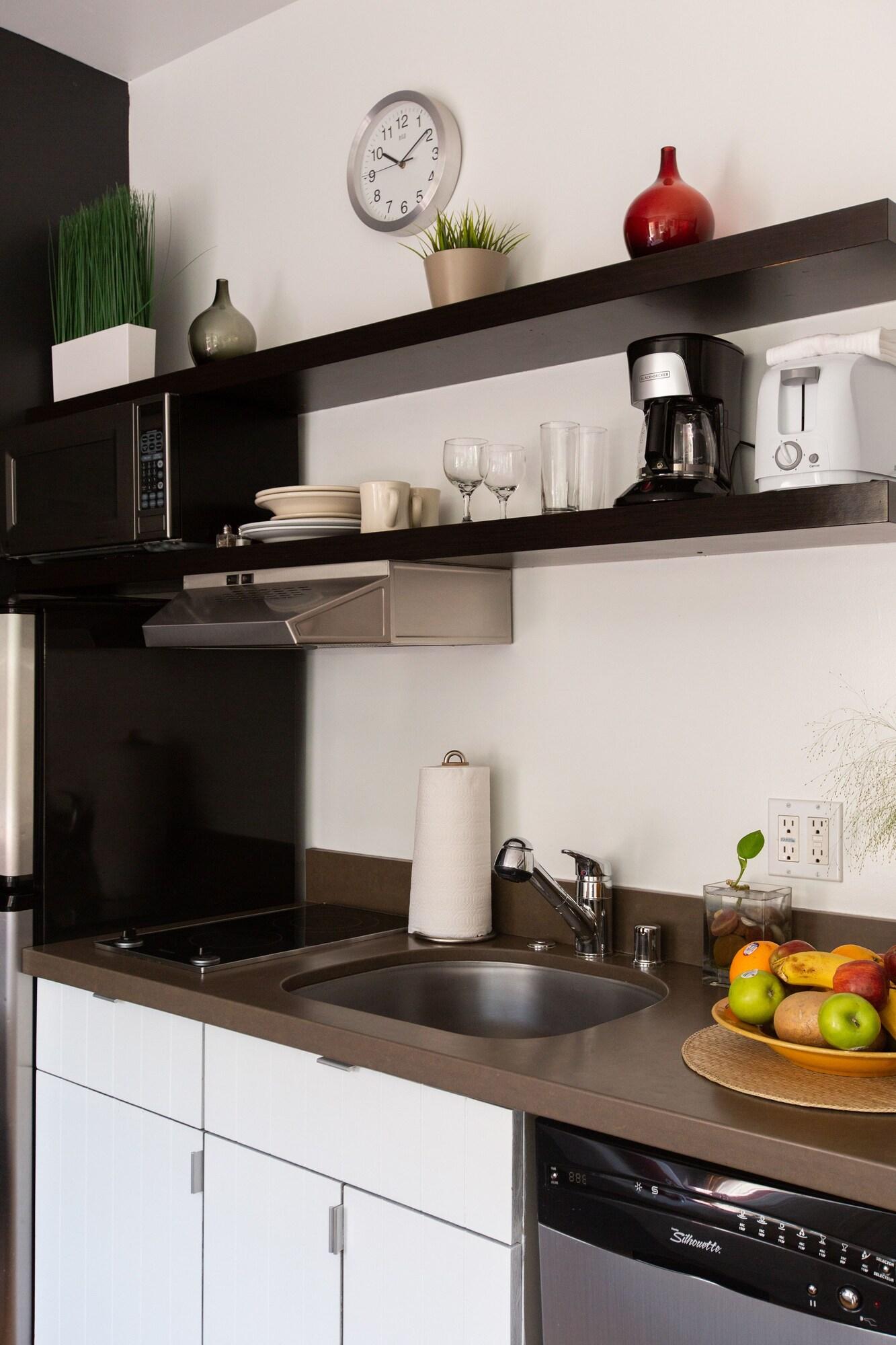 Studio Queen Size Bed