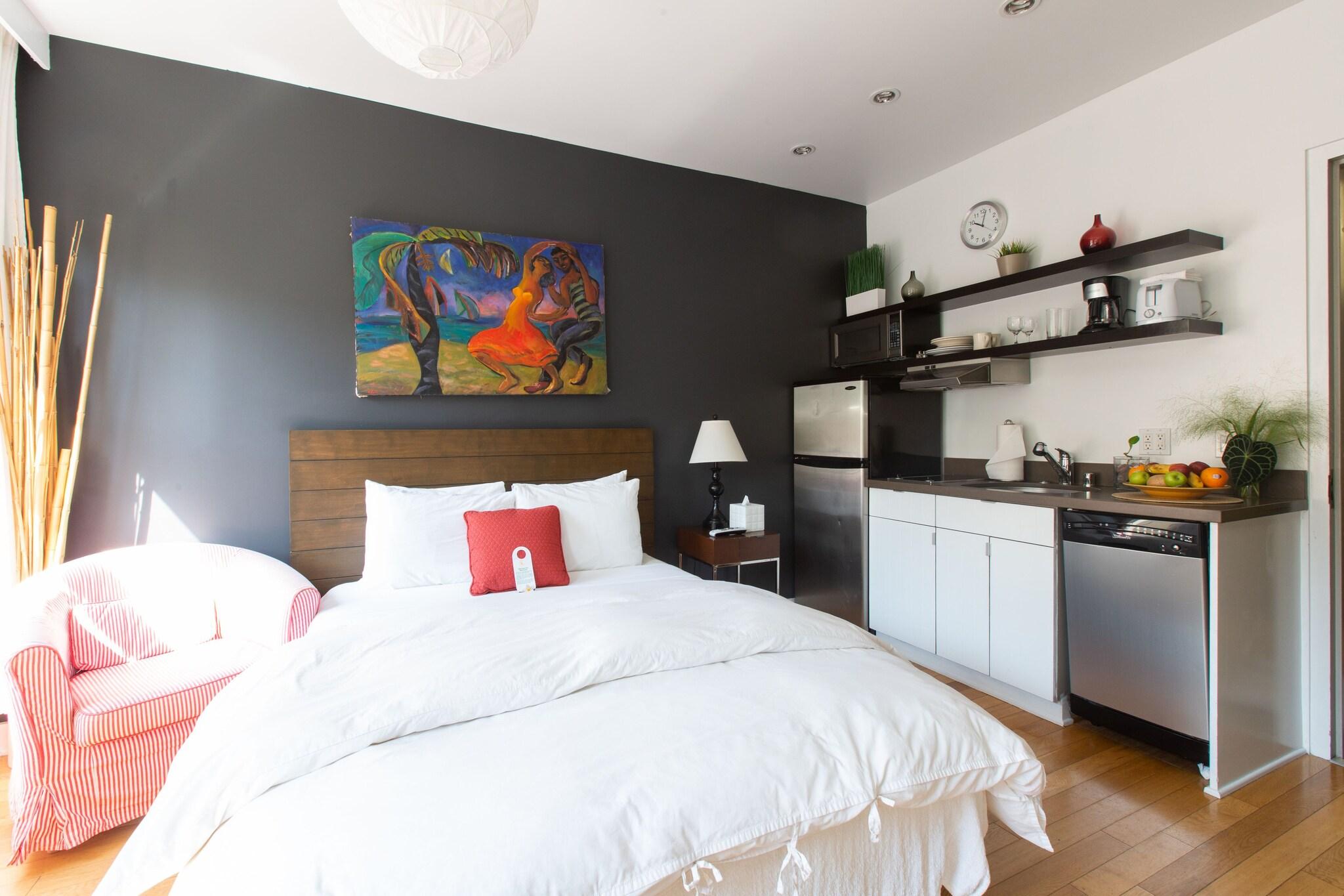 Studio Queen Size Bed