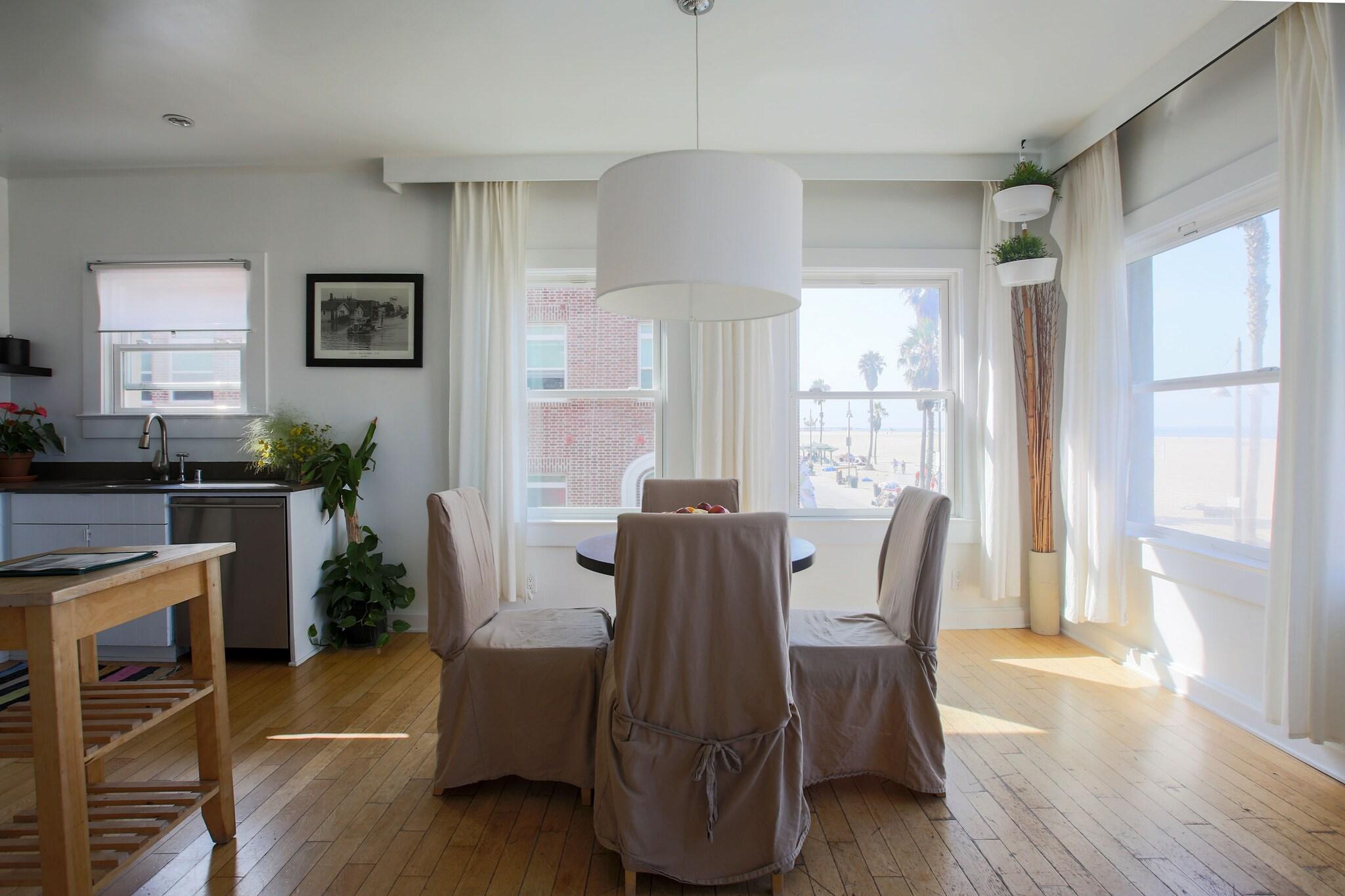 Suite Queen Size Bed