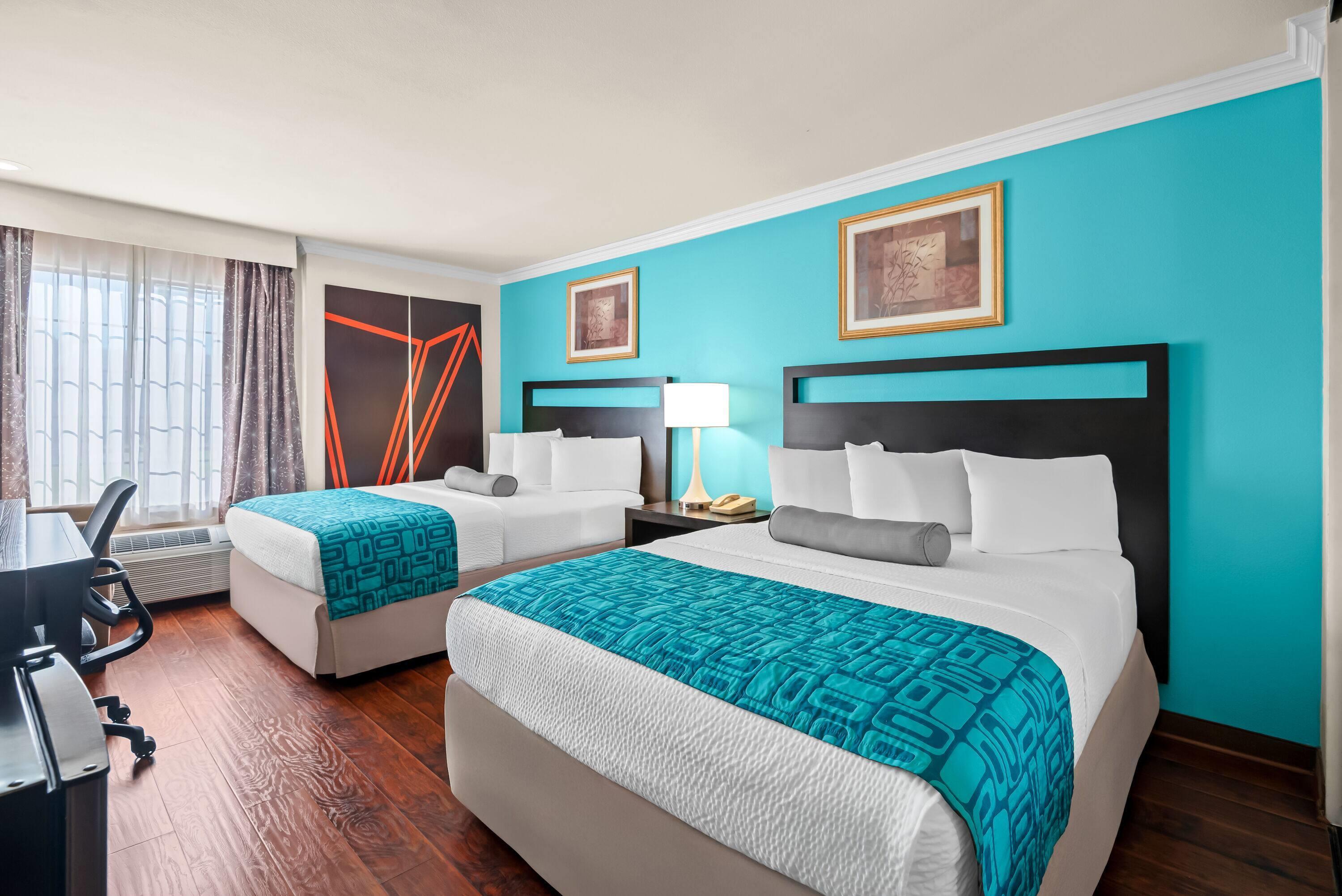 Quadruple Two Queen Beds