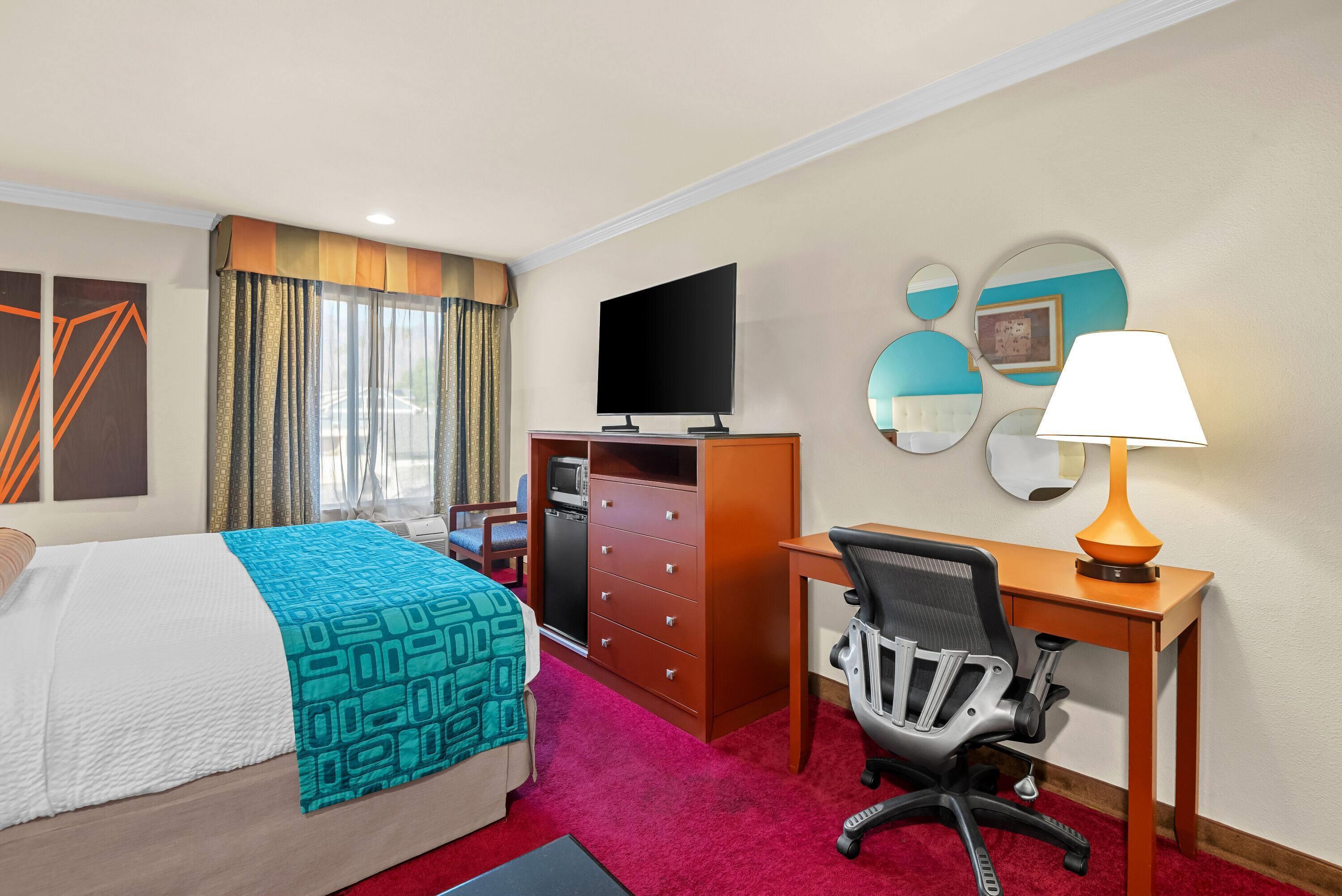 Double King Bed Non Smoking