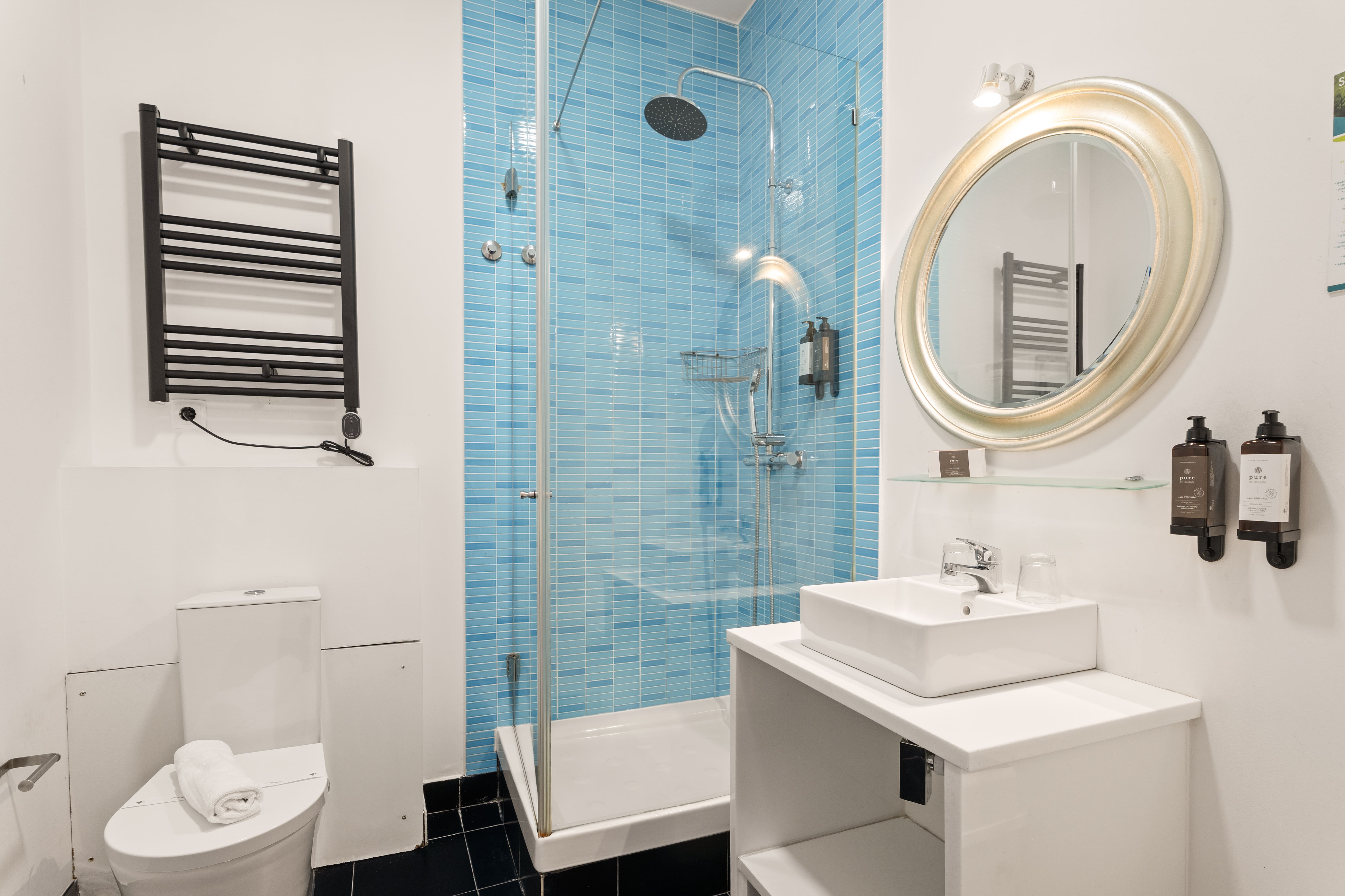 Double One Bedroom One Bathroom