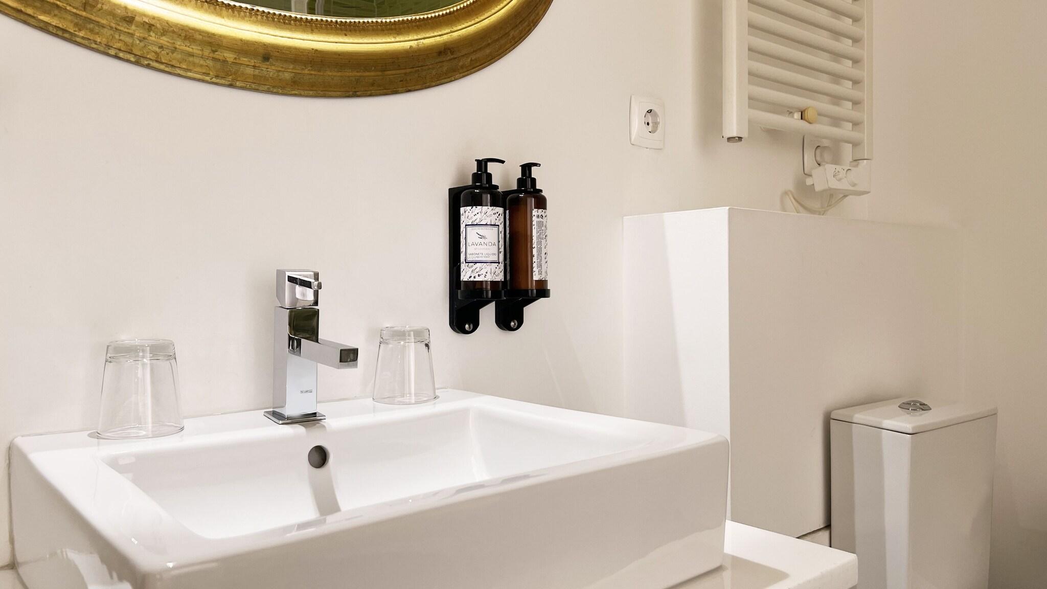 Double Superior Queen Bed